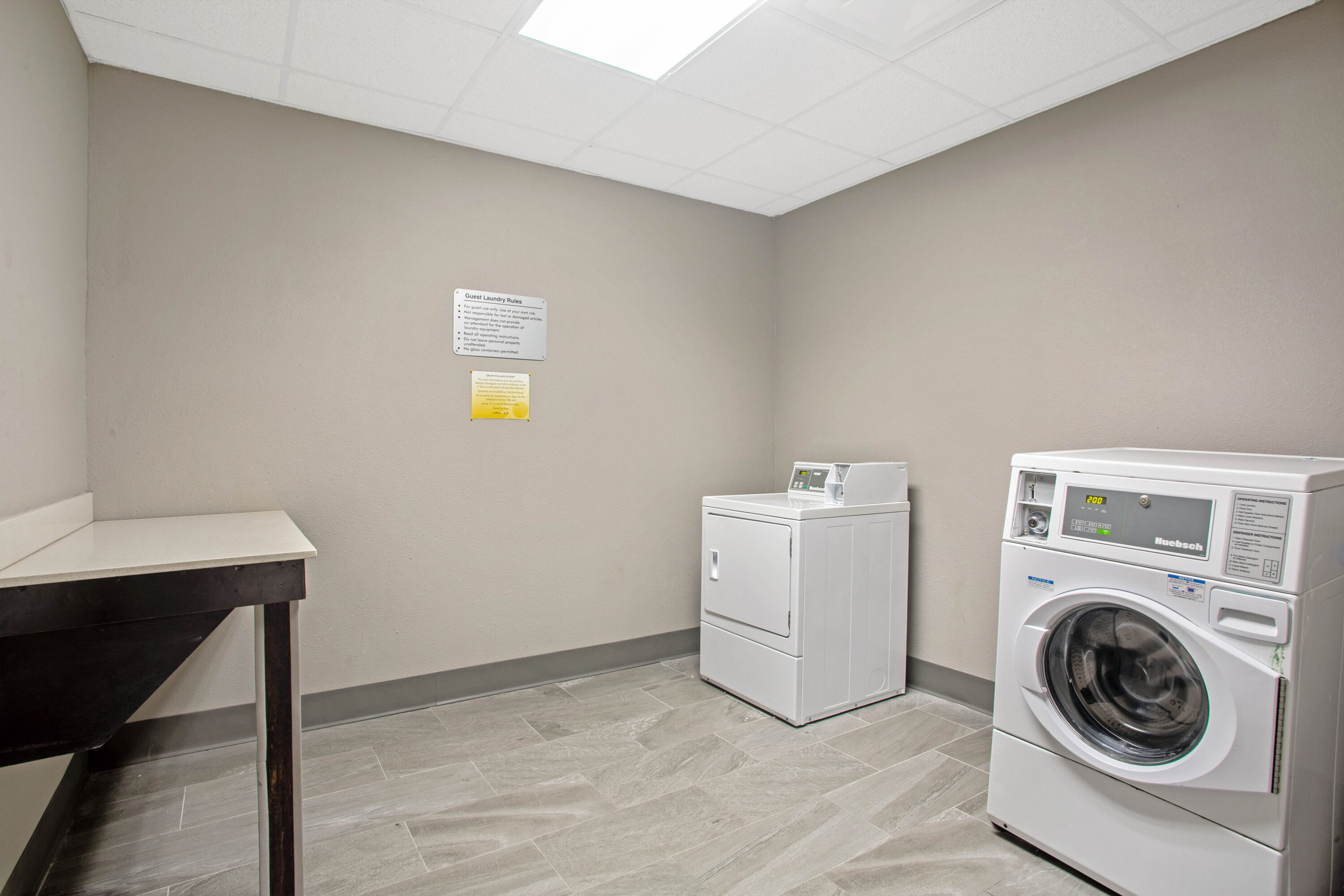 La Quinta Inn & Suites by Wyndham Victoria - South | Victoria, TX Hotels