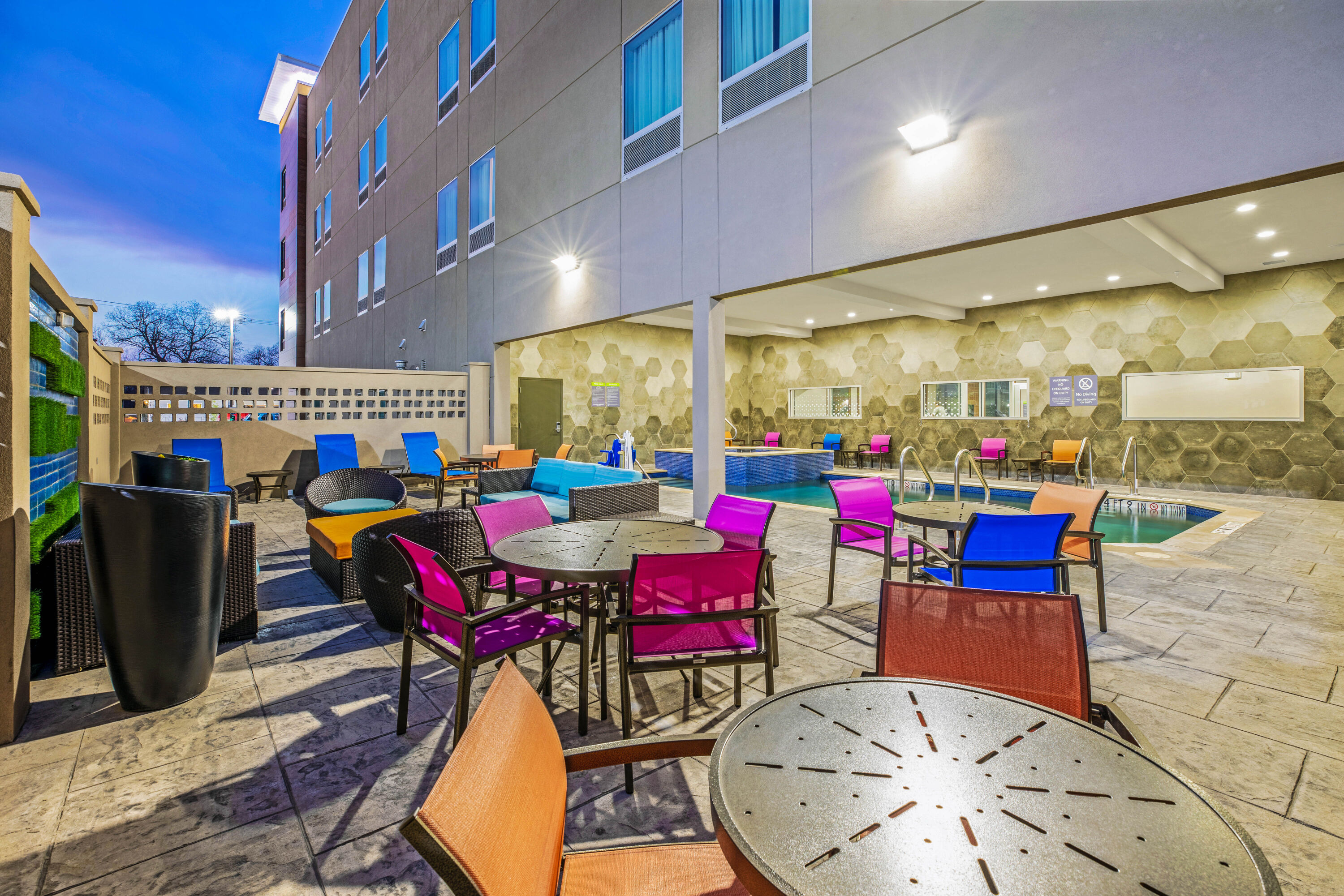 La Quinta Inn and Suites by Wyndham Waco Downtown Baylor Waco, TX Hotels