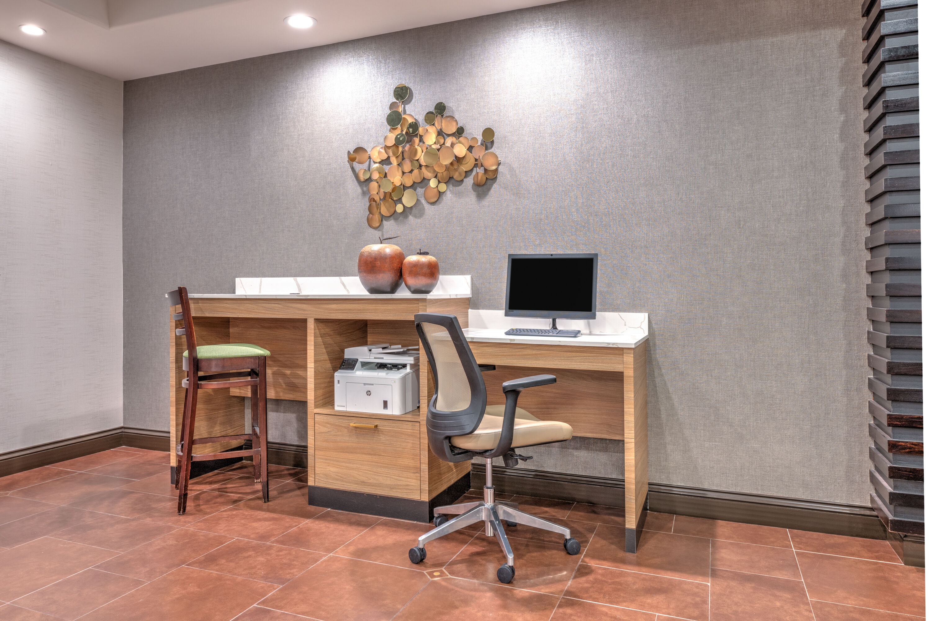 La Quinta Inn & Suites by Wyndham Woodway - Waco South business center in Woodway, Texas