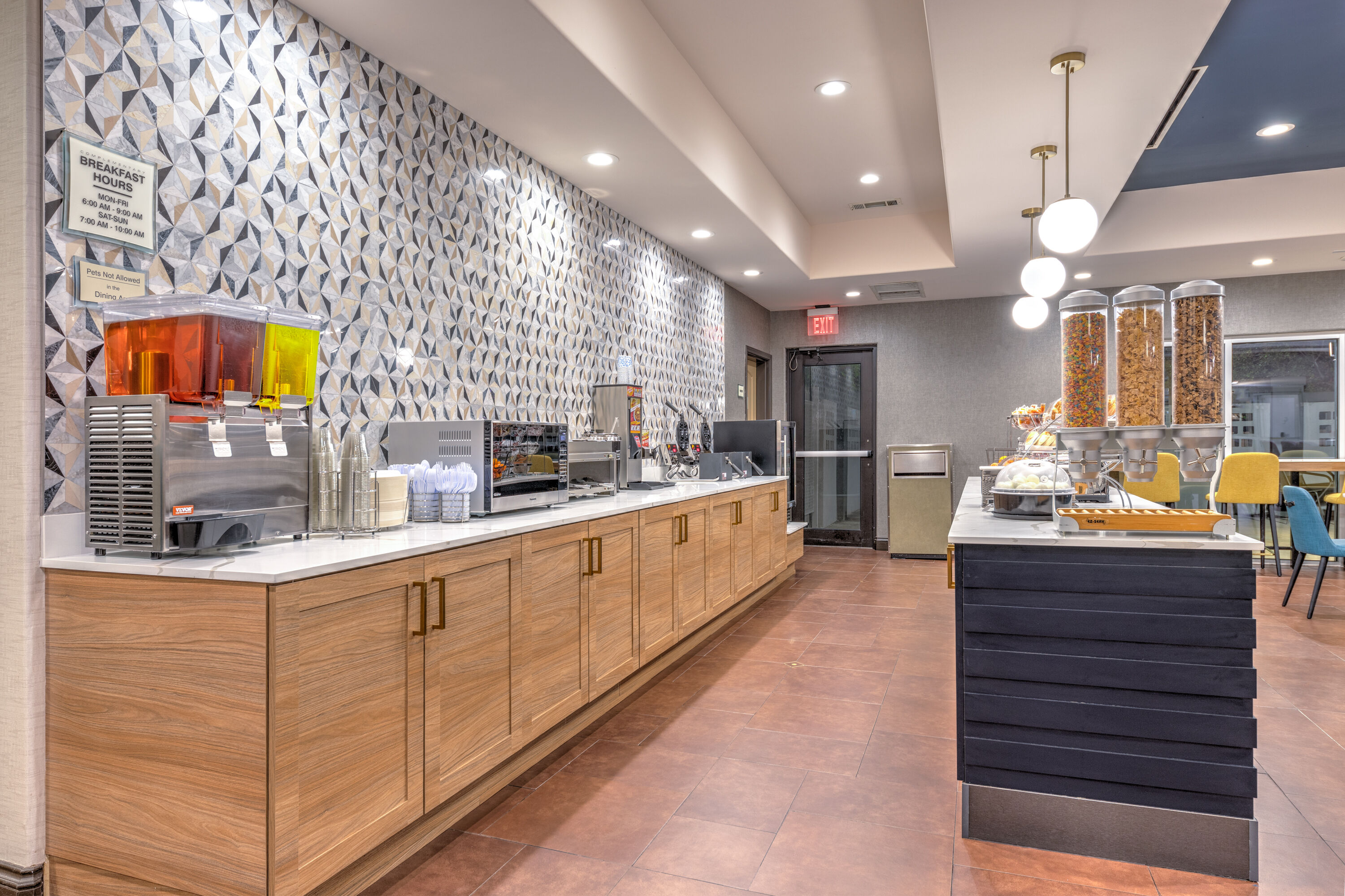 Free breakfast at La Quinta Inn & Suites by Wyndham Woodway - Waco South in Woodway, Texas