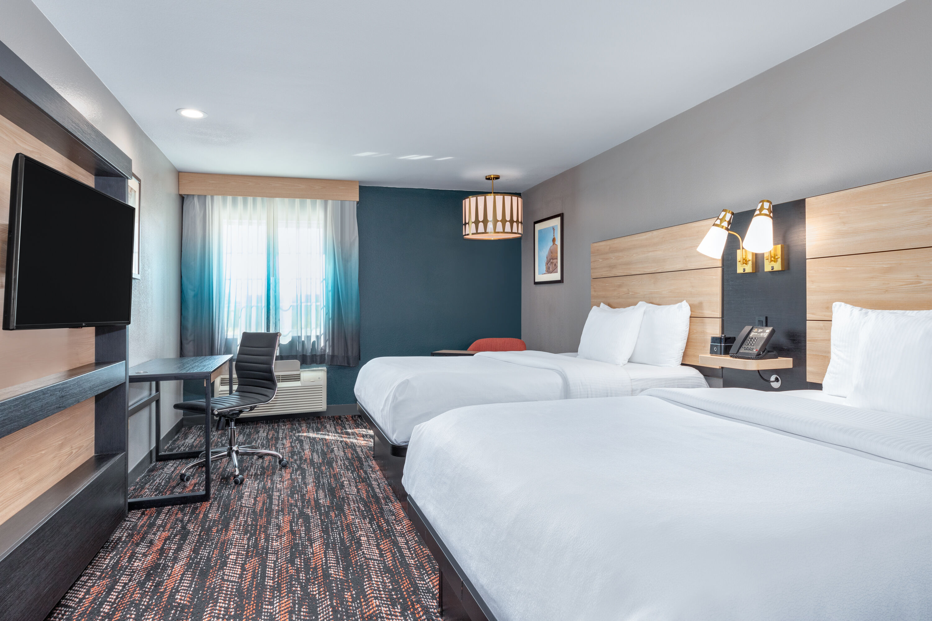 Guest room at the La Quinta Inn & Suites by Wyndham Woodway - Waco South in Woodway, Texas