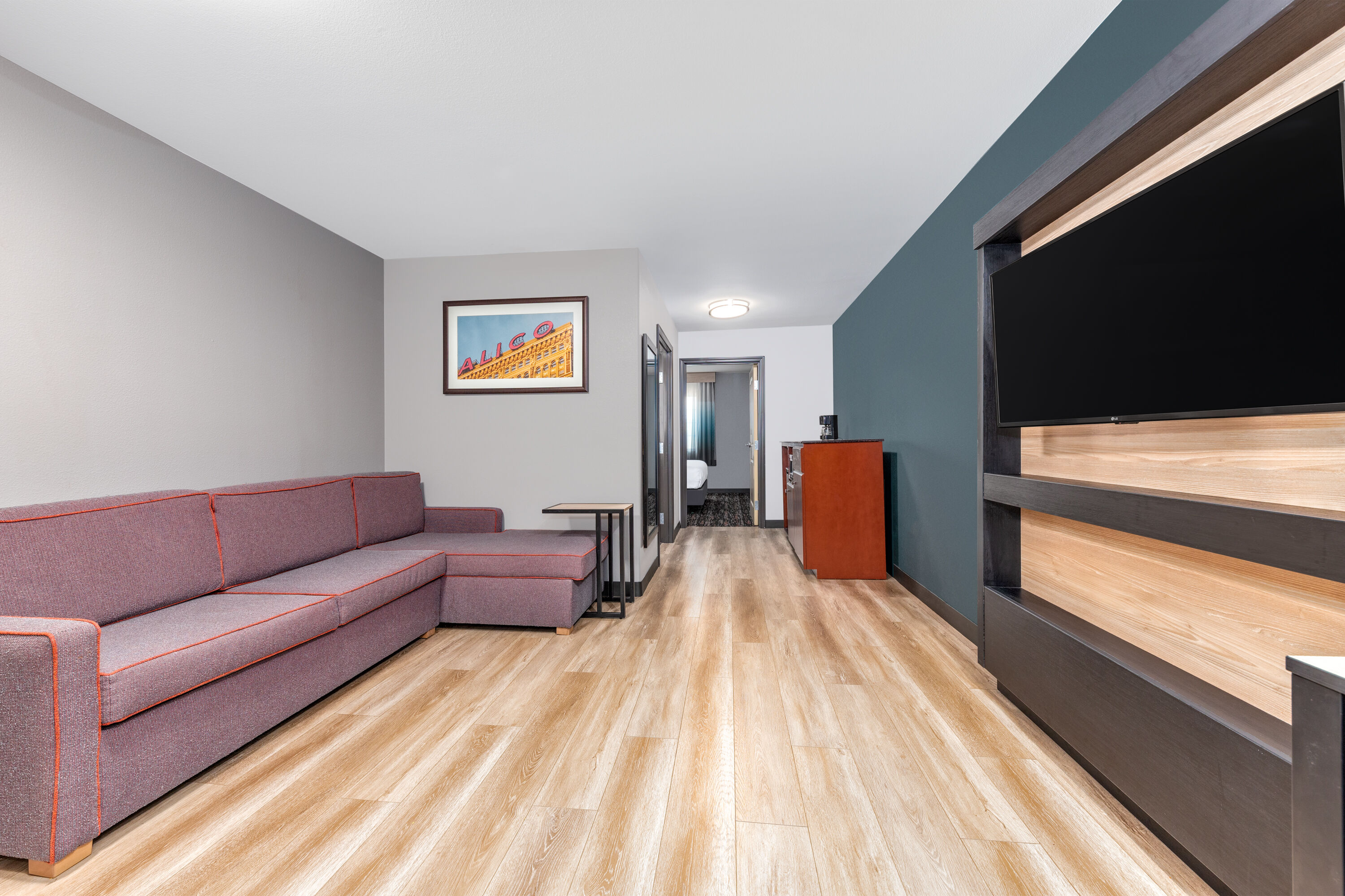 La Quinta Inn & Suites by Wyndham Woodway - Waco South suite in Woodway, Texas