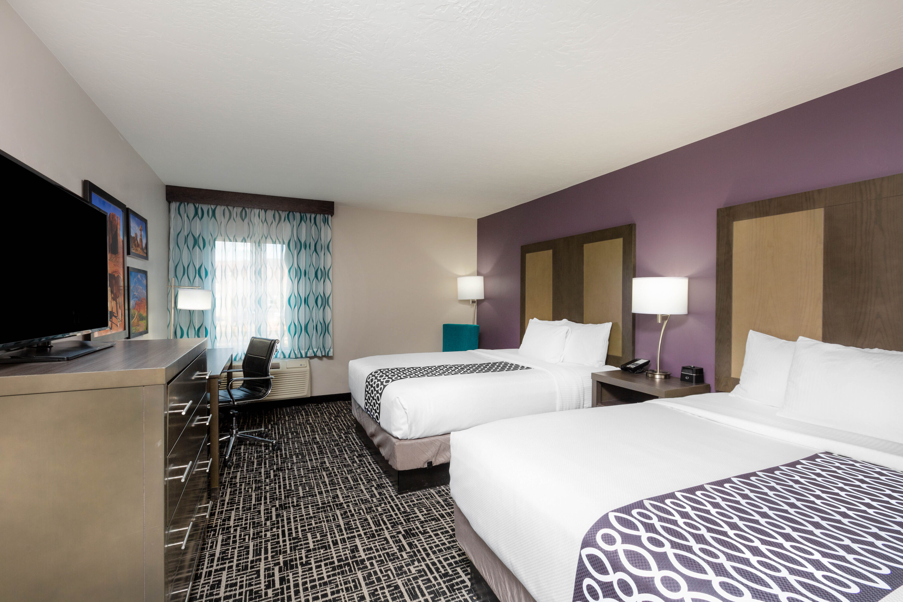 Guest room at the La Quinta Inn & Suites by Wyndham Kanab in Kanab, Utah