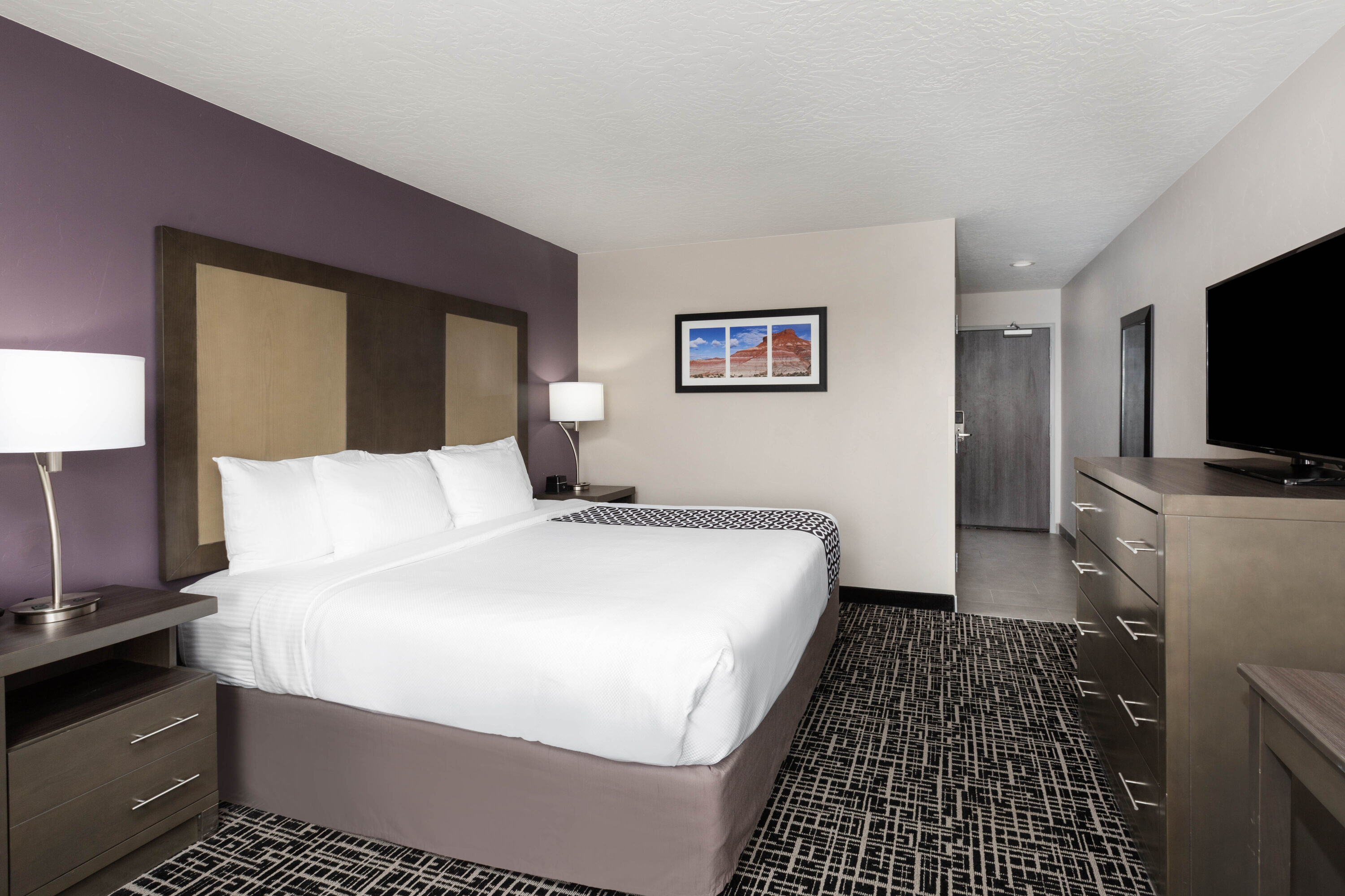 Guest room at the La Quinta Inn & Suites by Wyndham Kanab in Kanab, Utah