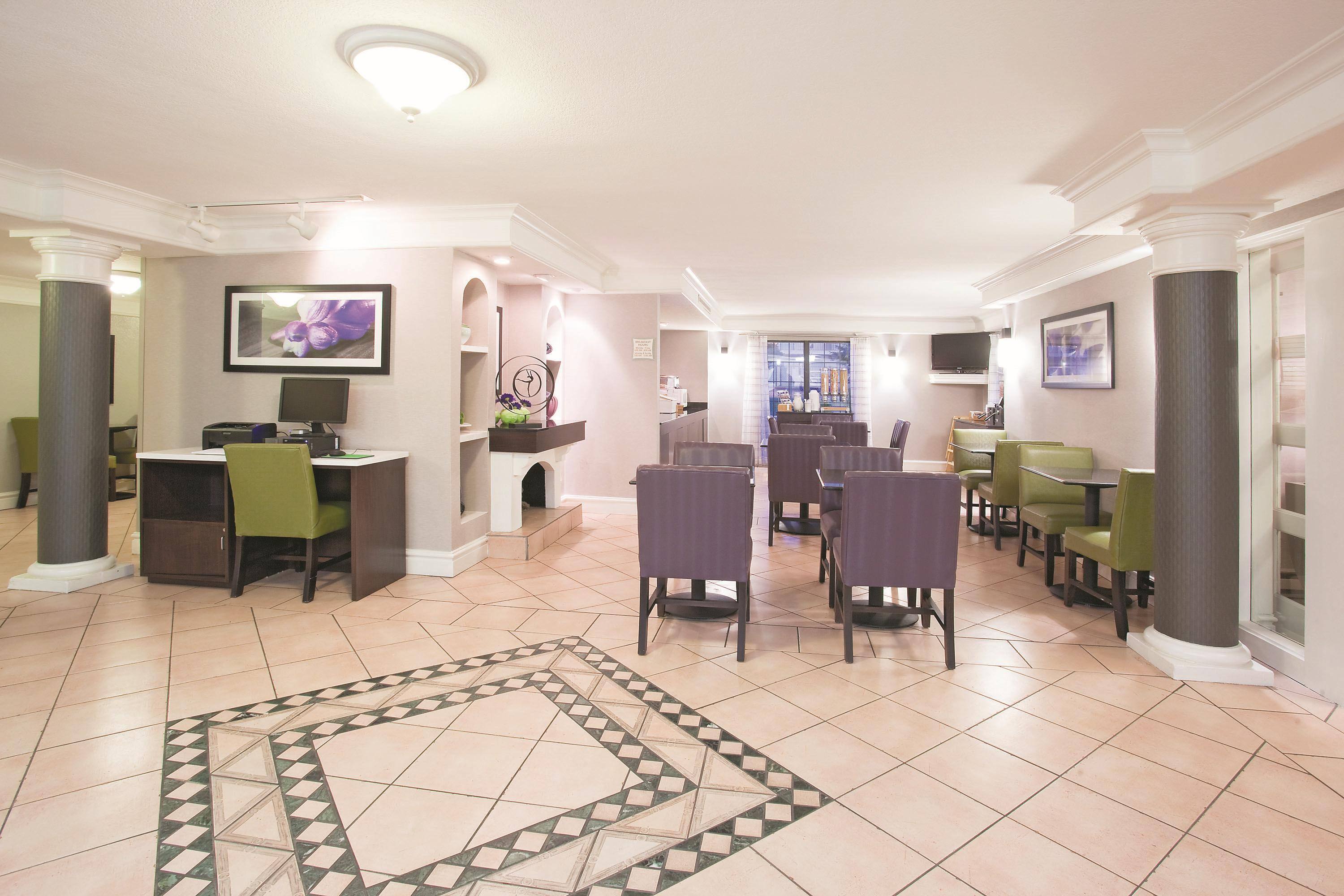 microtel inn & suites by wyndham salt lake city airport shuttle microtel inn & suites by wyndham salt lake city airport shuttle