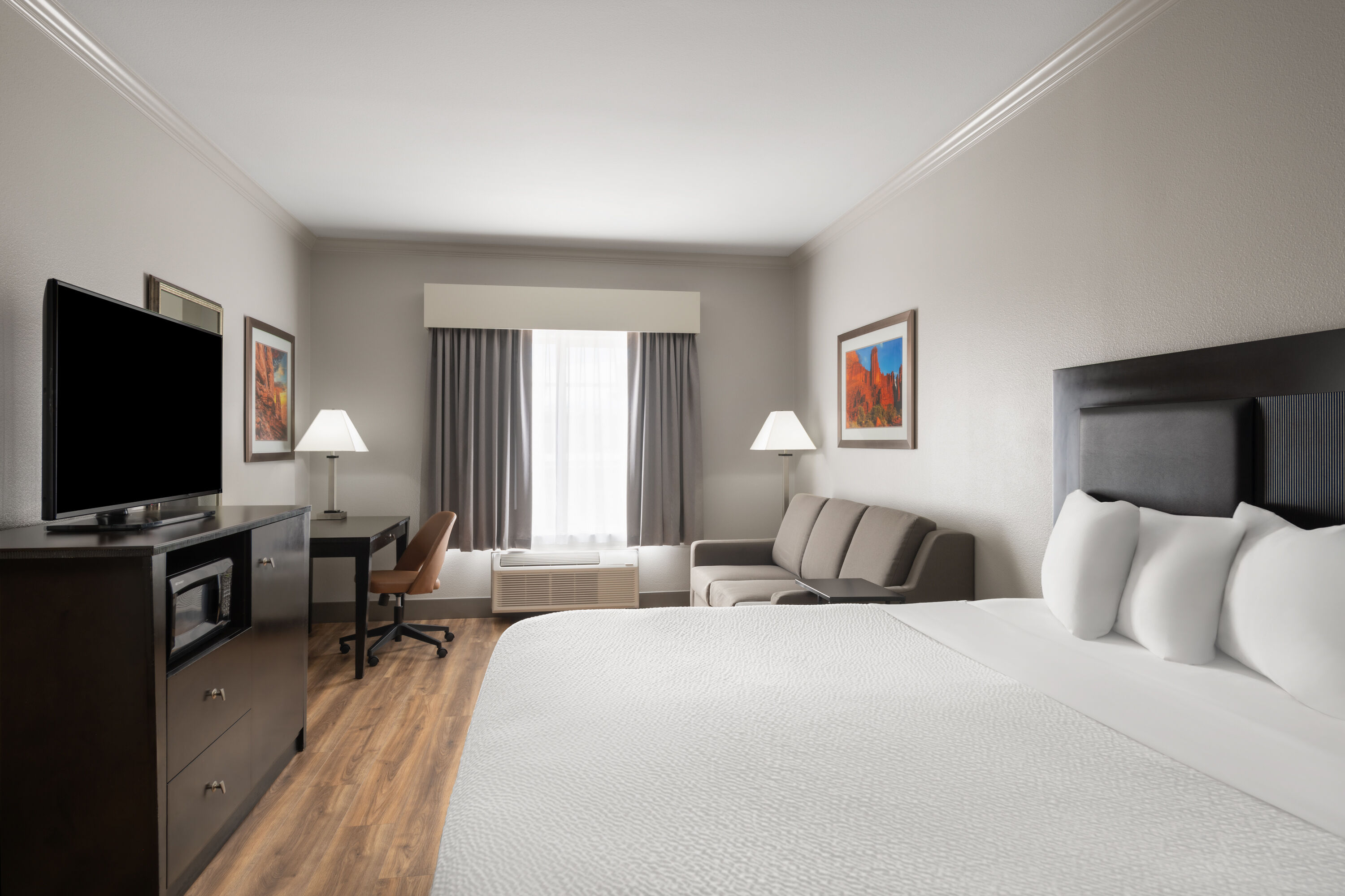 Guest room at the La Quinta Inn & Suites by Wyndham Moab in Moab, Utah