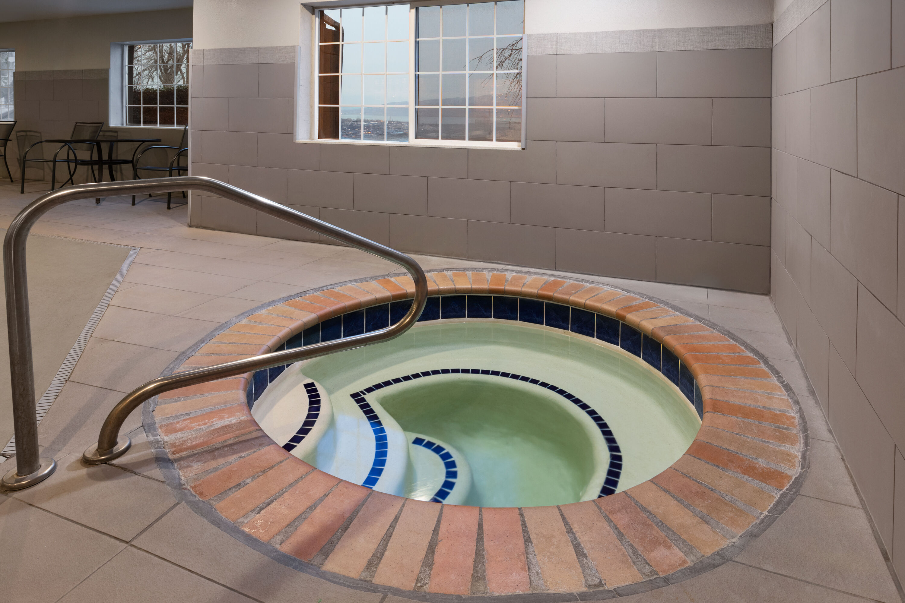 Hot tub at the La Quinta Inn & Suites by Wyndham North Orem in Orem, Utah