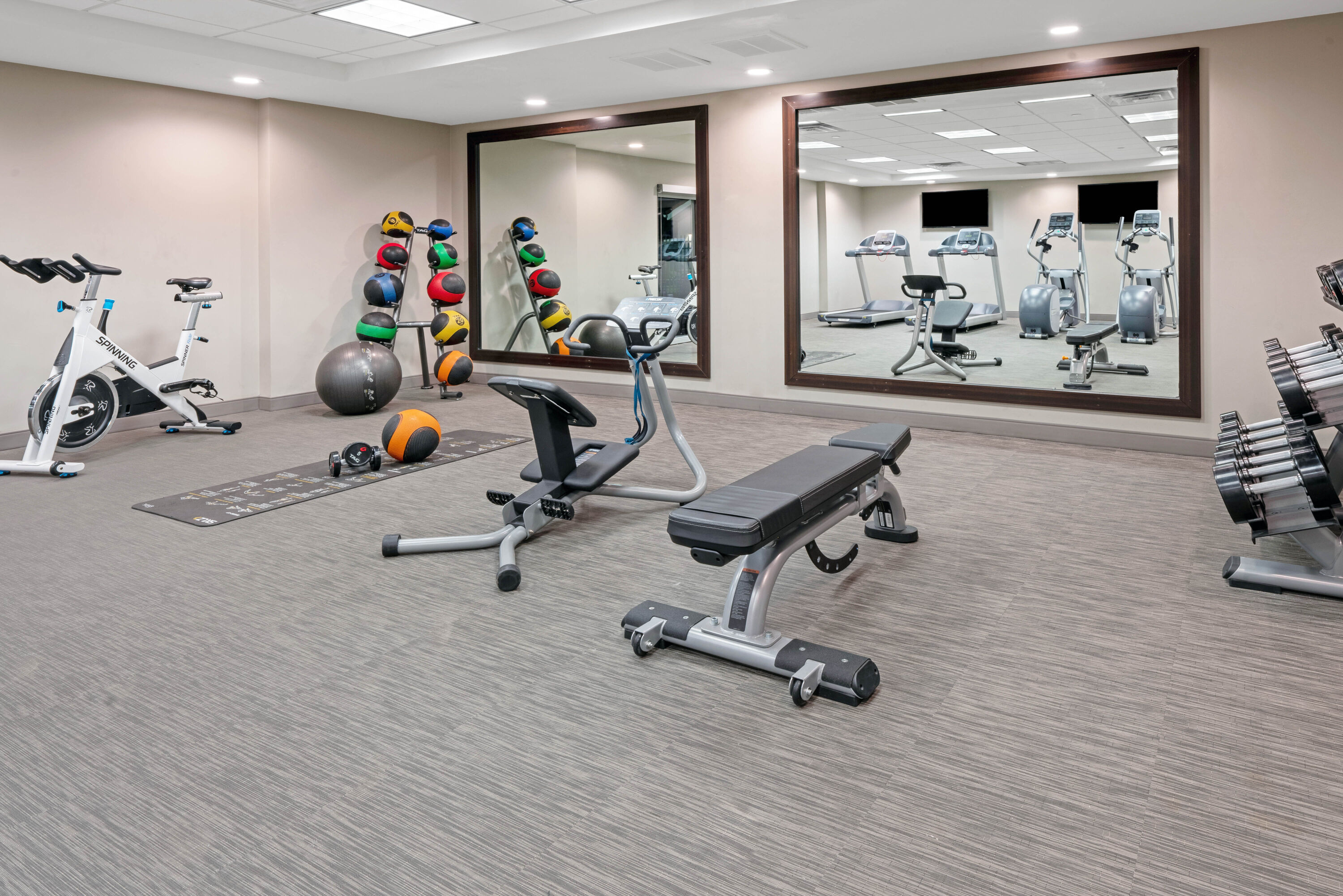 Fitness room at La Quinta Inns & Suites by Wyndham Orem University Pwy/Provo in Orem, Utah