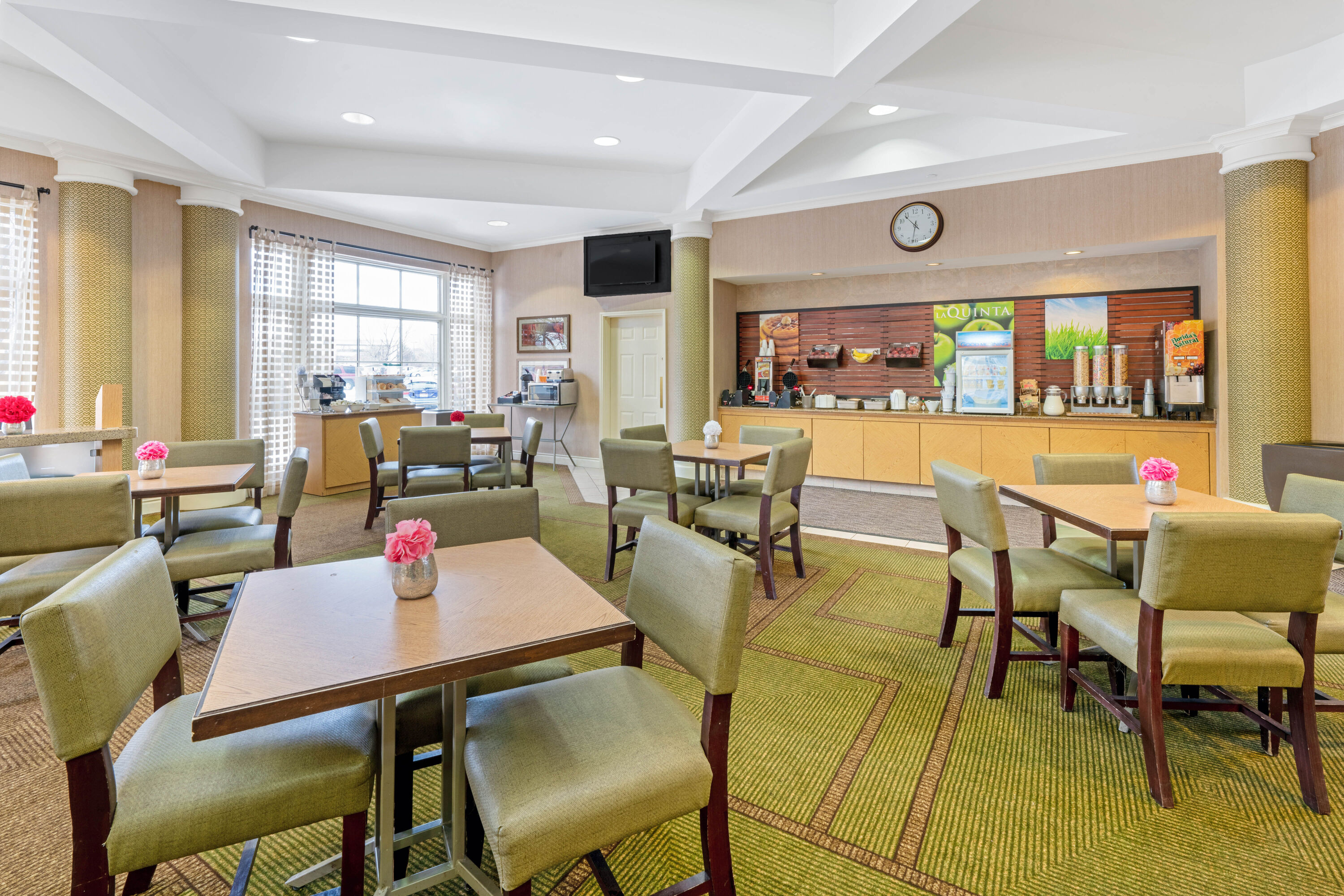 Free breakfast at La Quinta Inn & Suites by Wyndham Salt Lake City Airport in Salt Lake City, Utah