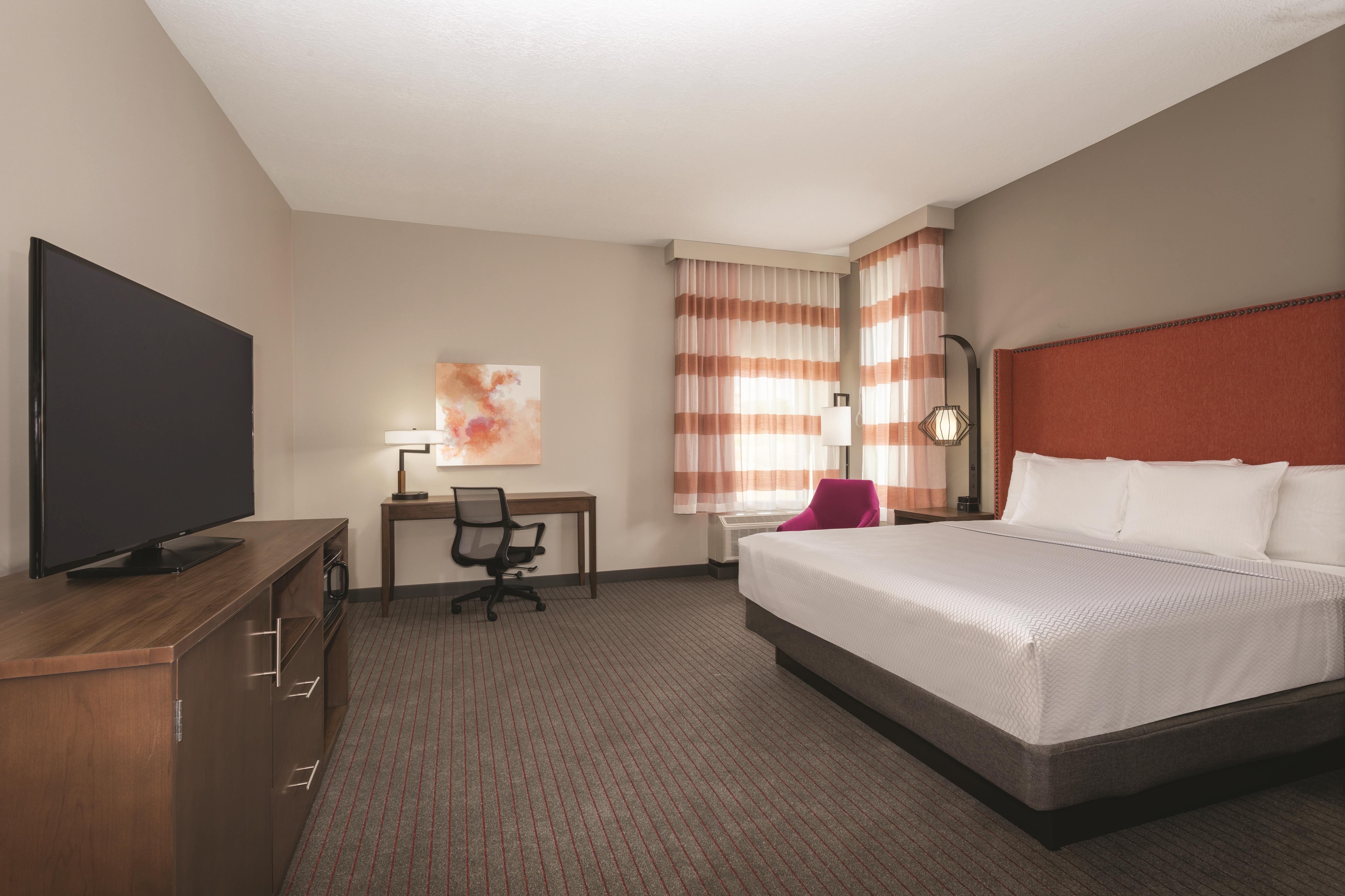 Guest room at the La Quinta Inn & Suites by Wyndham South Jordan in South Jordan, Utah