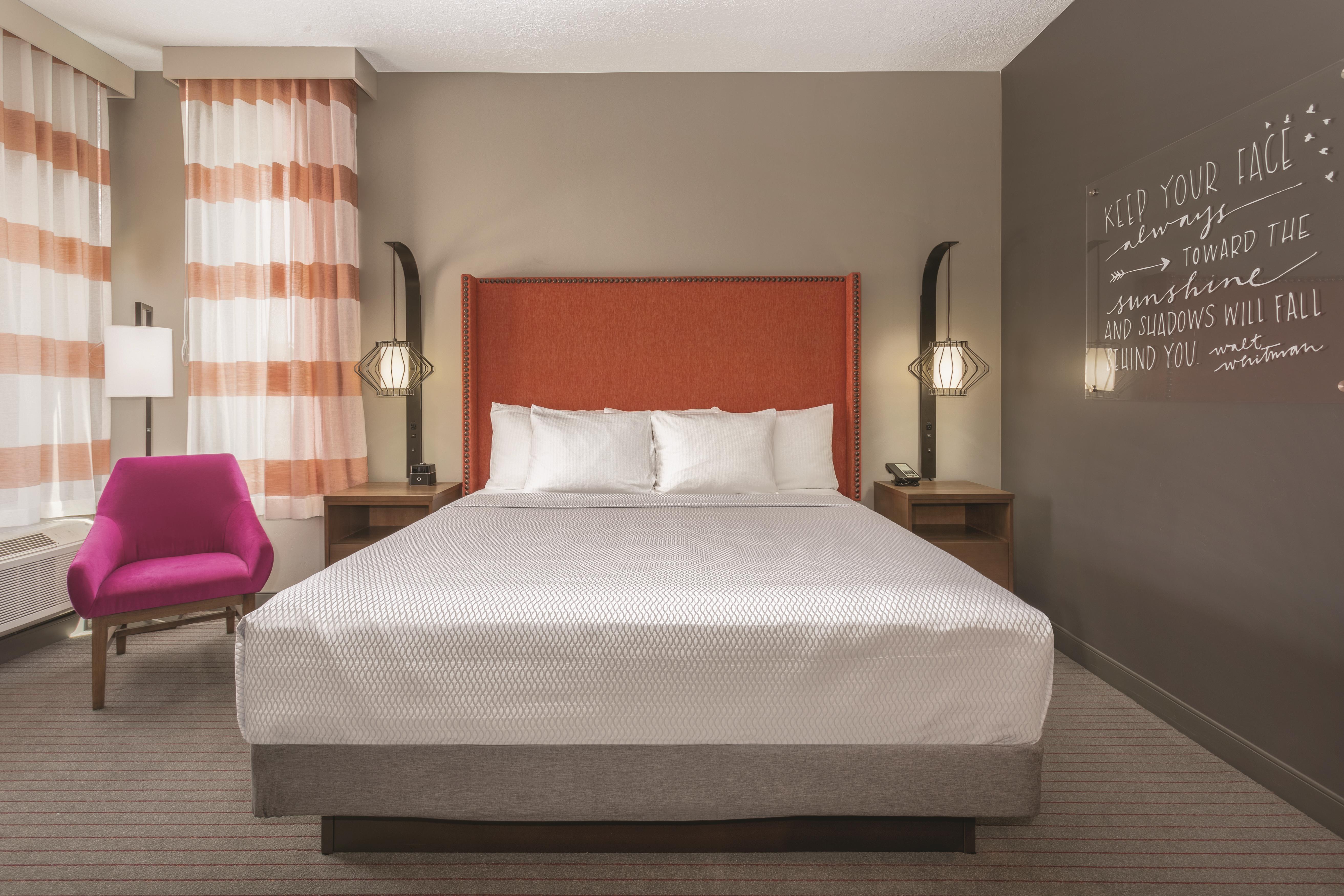 Guest room at the La Quinta Inn & Suites by Wyndham South Jordan in South Jordan, Utah