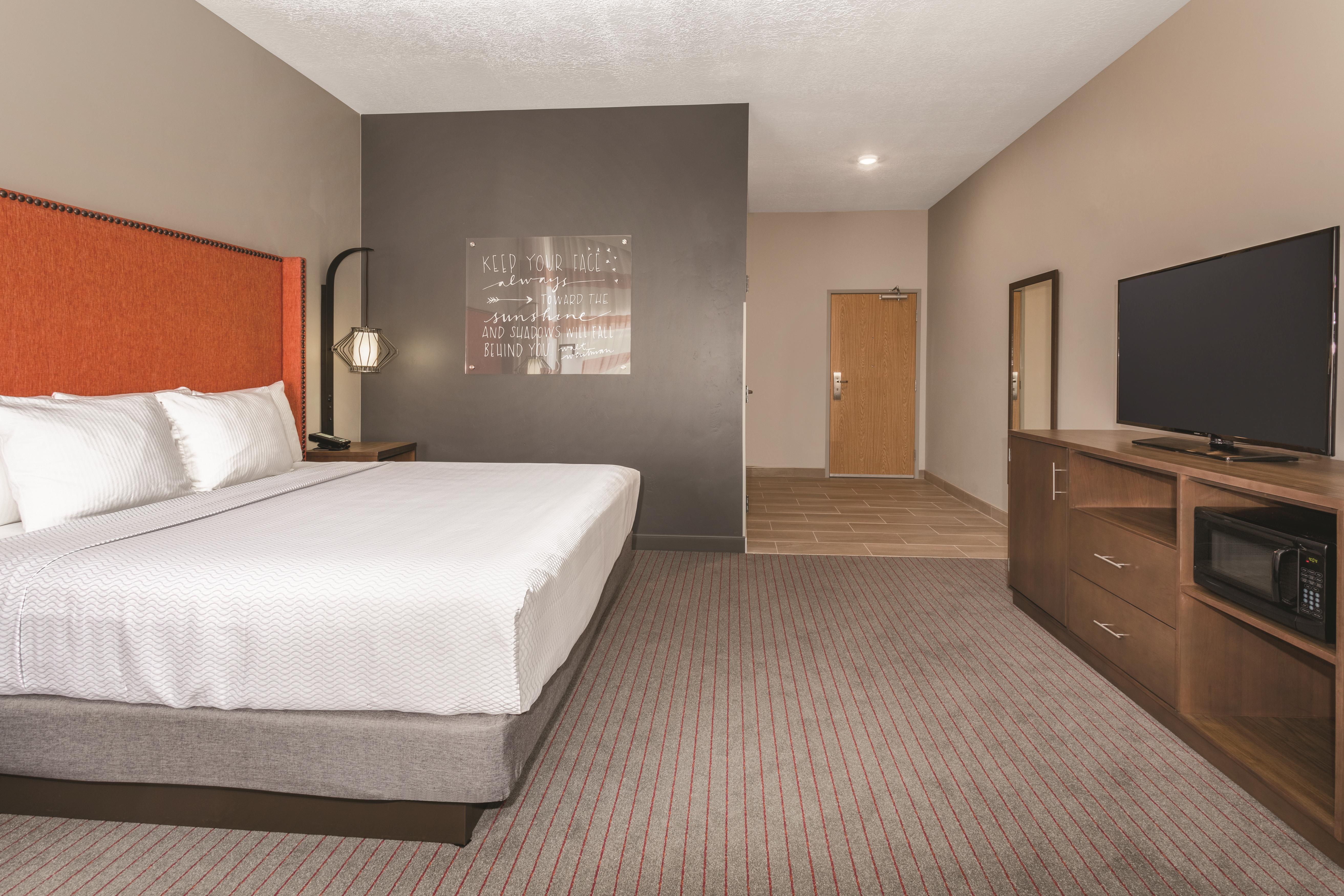 Guest room at the La Quinta Inn & Suites by Wyndham South Jordan in South Jordan, Utah