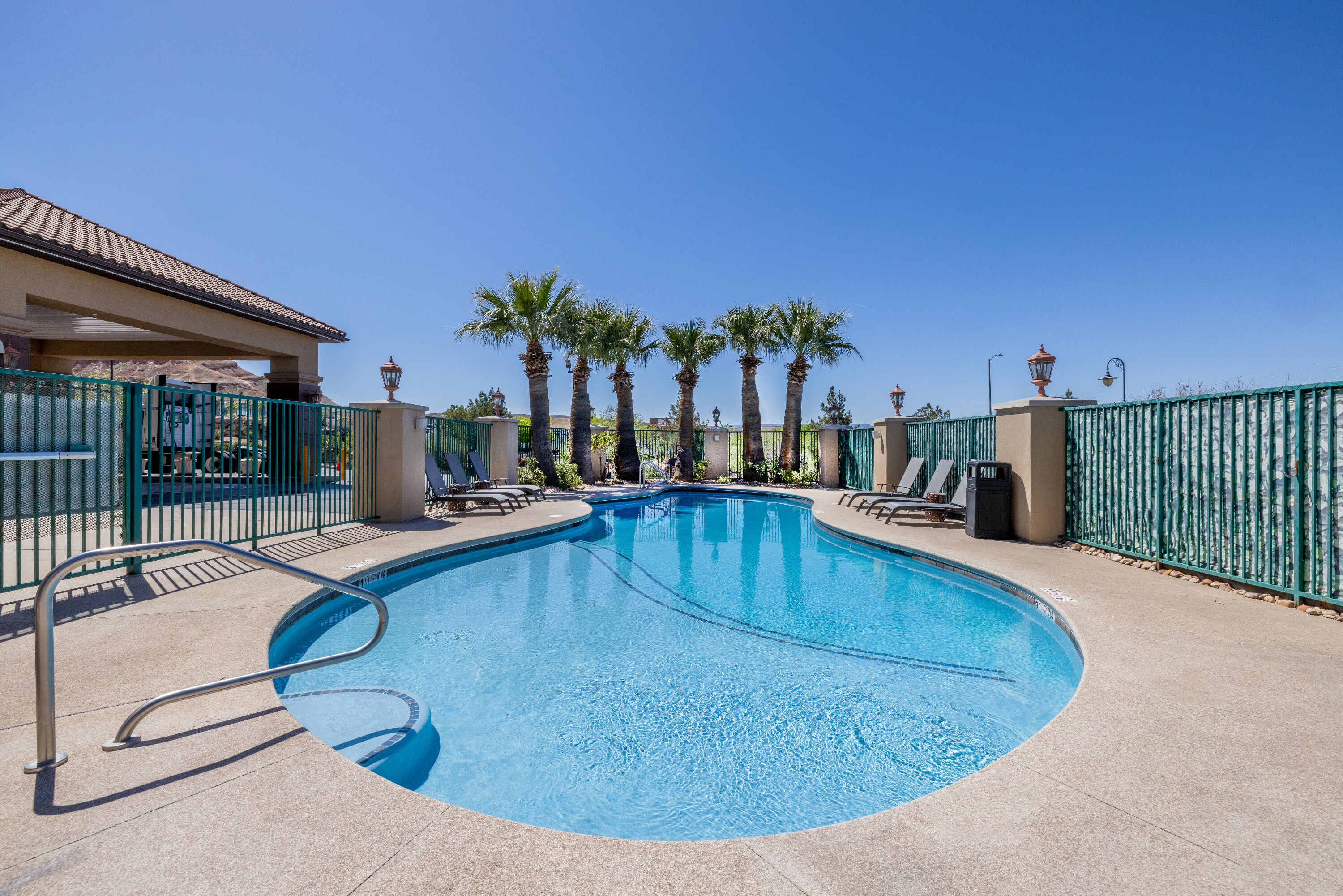 Pool daytime image at the La Quinta Inn & Suites by Wyndham St. George in St. George, Utah