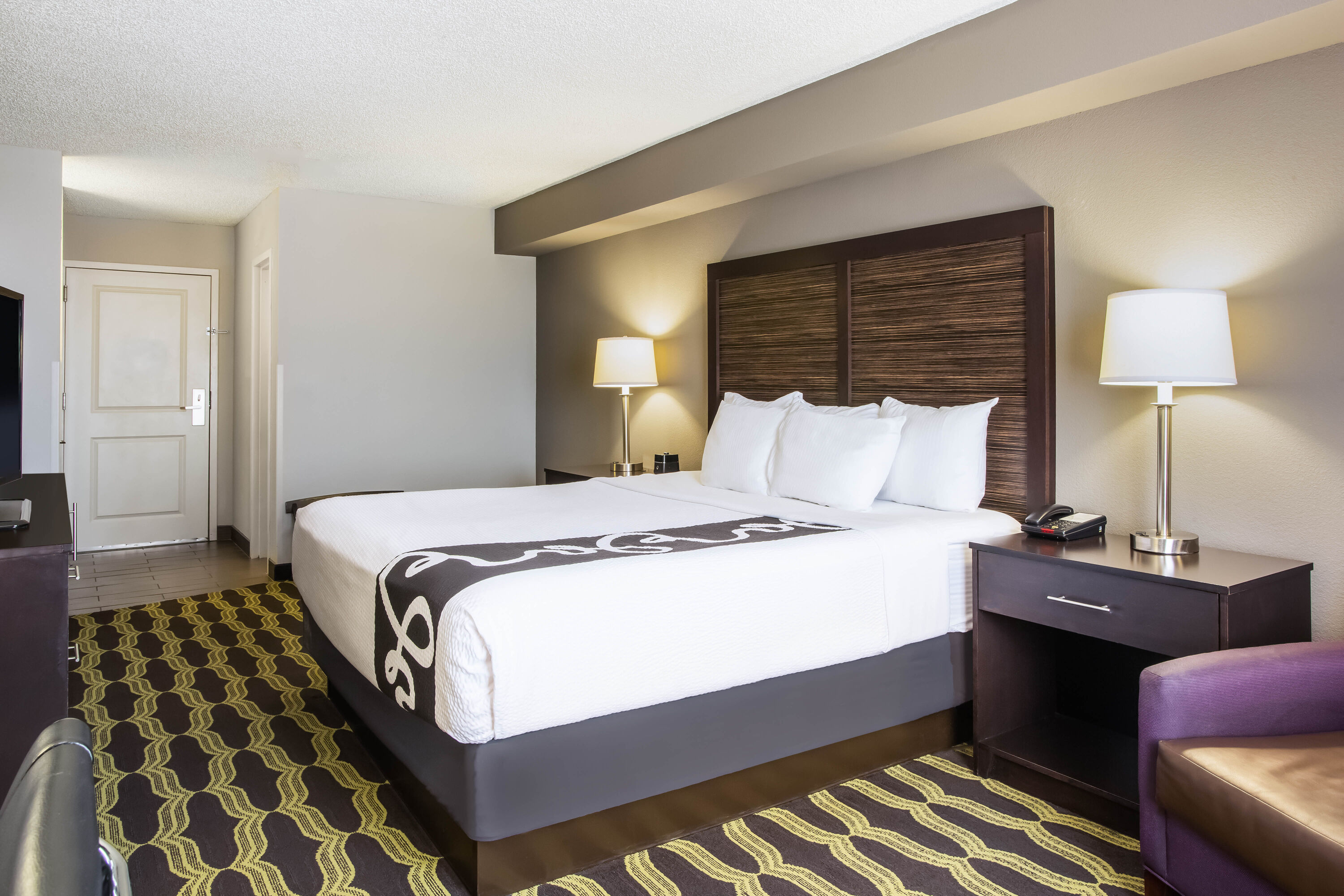 Guest room at the La Quinta Inn & Suites by Wyndham Lynchburg at Liberty Univ. in Lynchburg, Virginia