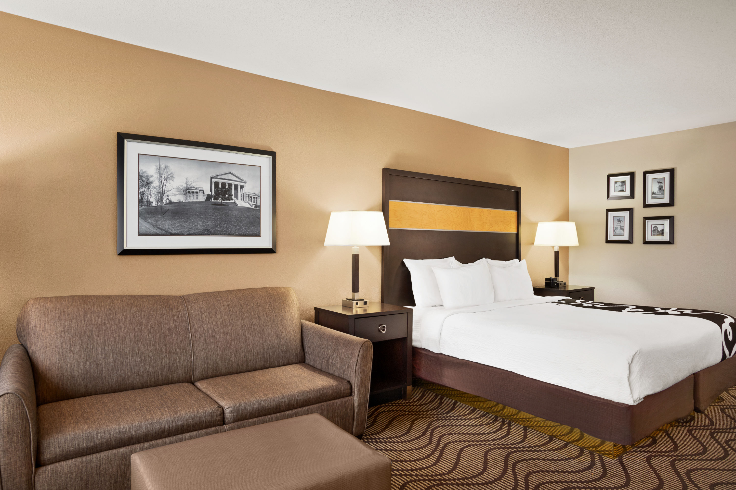 Guest room at the La Quinta Inn & Suites by Wyndham Richmond-Midlothian in Midlothian, Virginia