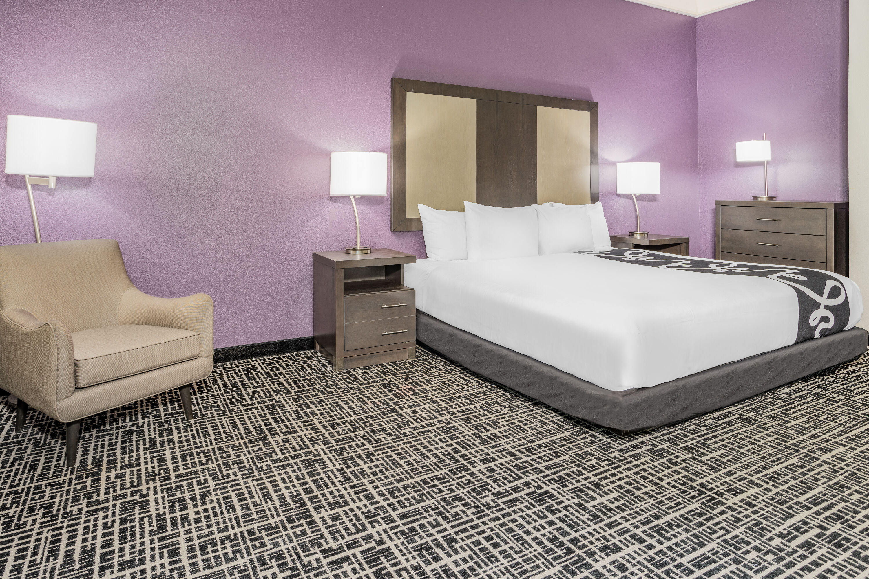 La Quinta Inn & Suites by Wyndham Norfolk suite in Norfolk, Virginia