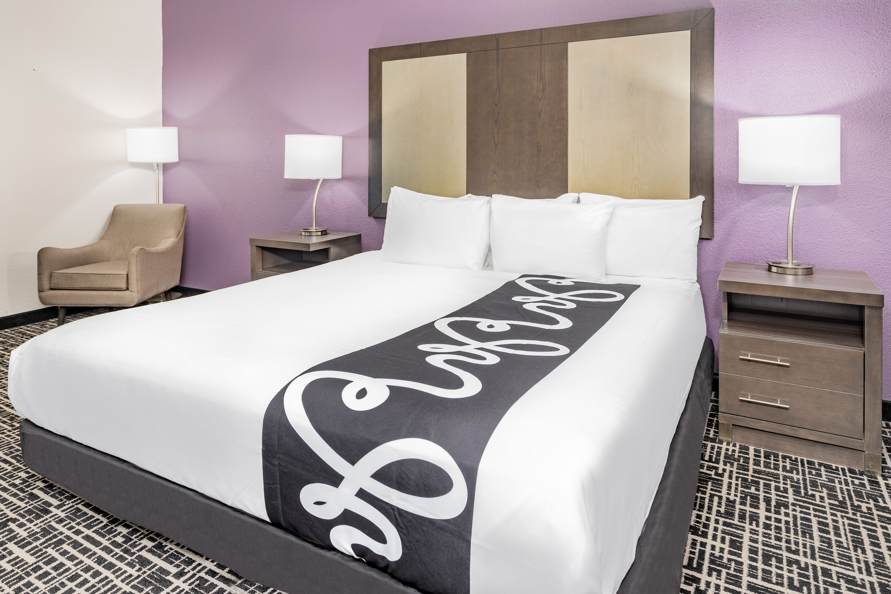 La Quinta Inn & Suites by Wyndham Norfolk suite in Norfolk, Virginia