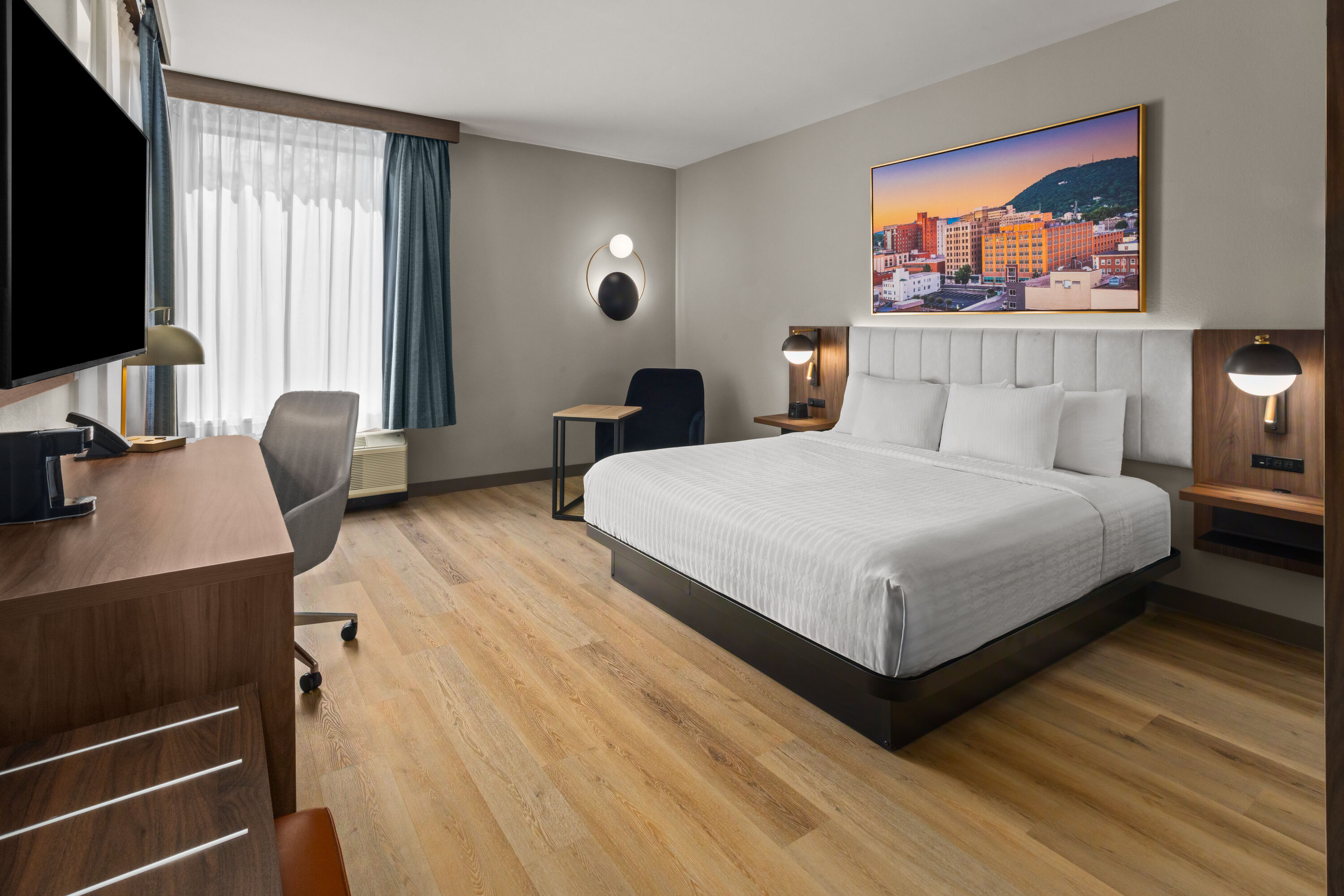 Guest room at the La Quinta Inn & Suites by Wyndham Roanoke Hollins/I-81 in Roanoke, Virginia