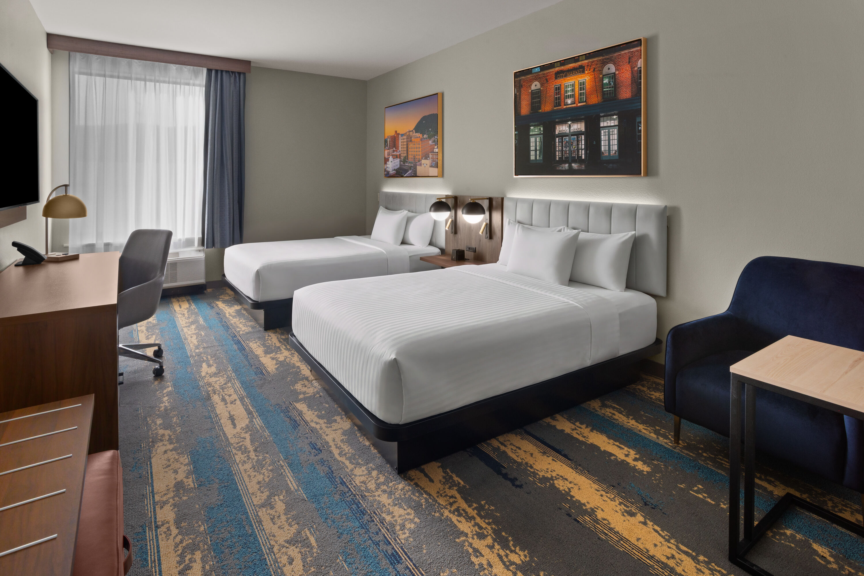 Guest room at the La Quinta Inn & Suites by Wyndham Roanoke Hollins/I-81 in Roanoke, Virginia