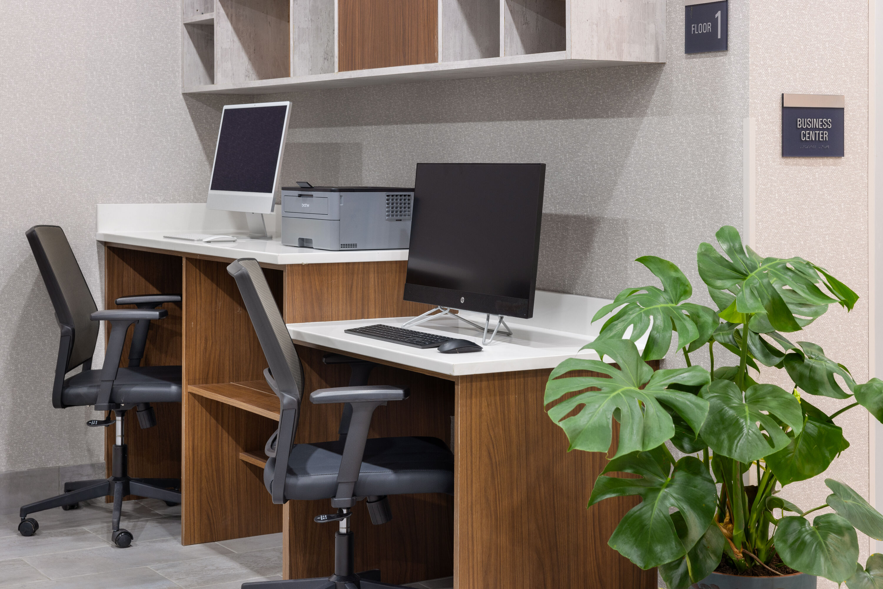 La Quinta Inn & Suites by Wyndham Williston/Burlington business center in Williston, Vermont