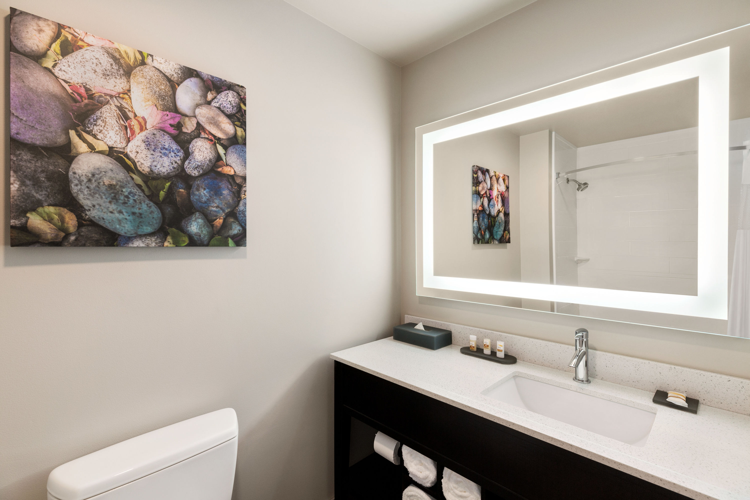 Guest room bath at the La Quinta Inn & Suites by Wyndham Burlington in Burlington, Washington