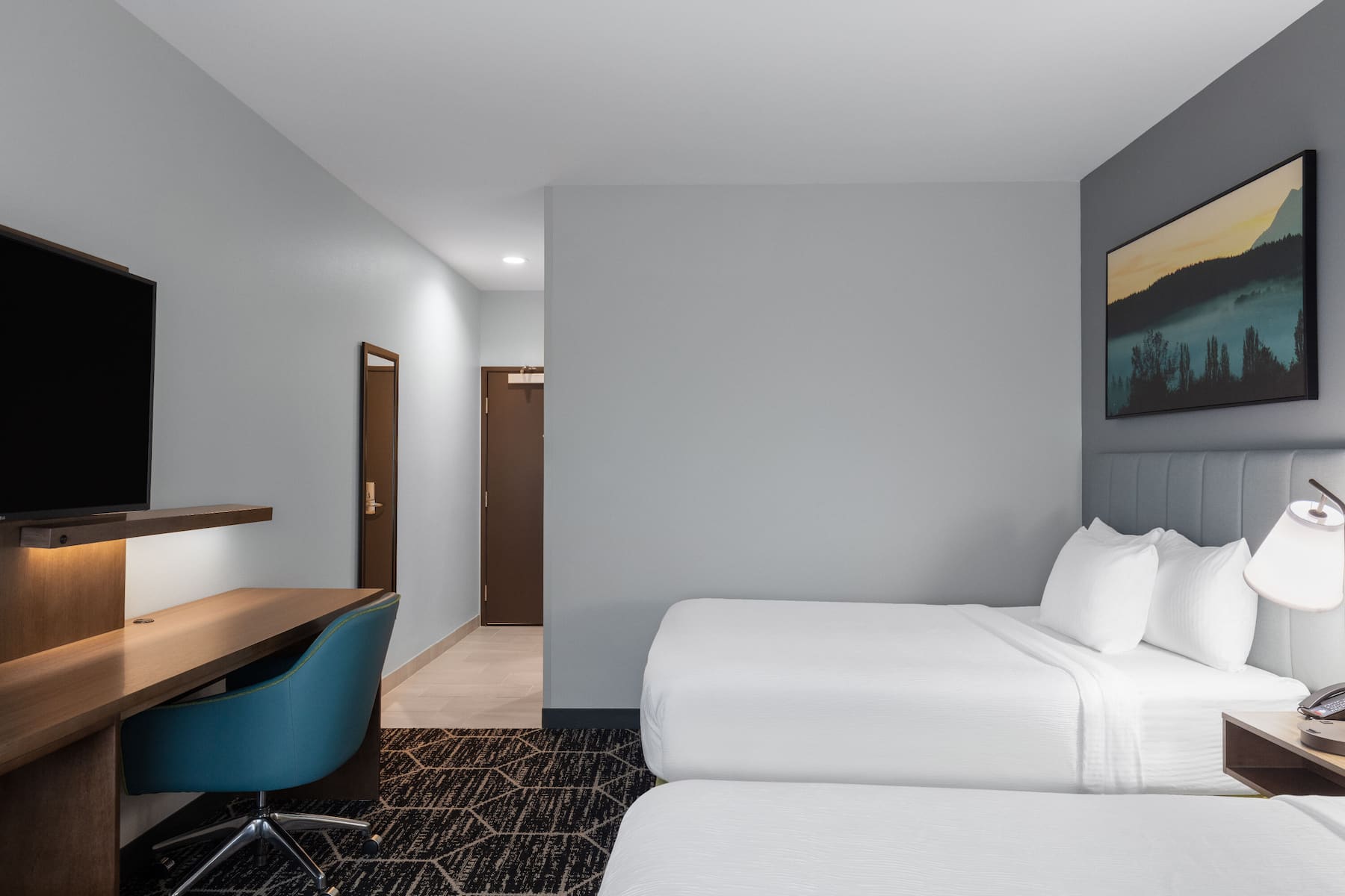 Guest room at the La Quinta Inn & Suites by Wyndham Centralia in Centralia, Washington