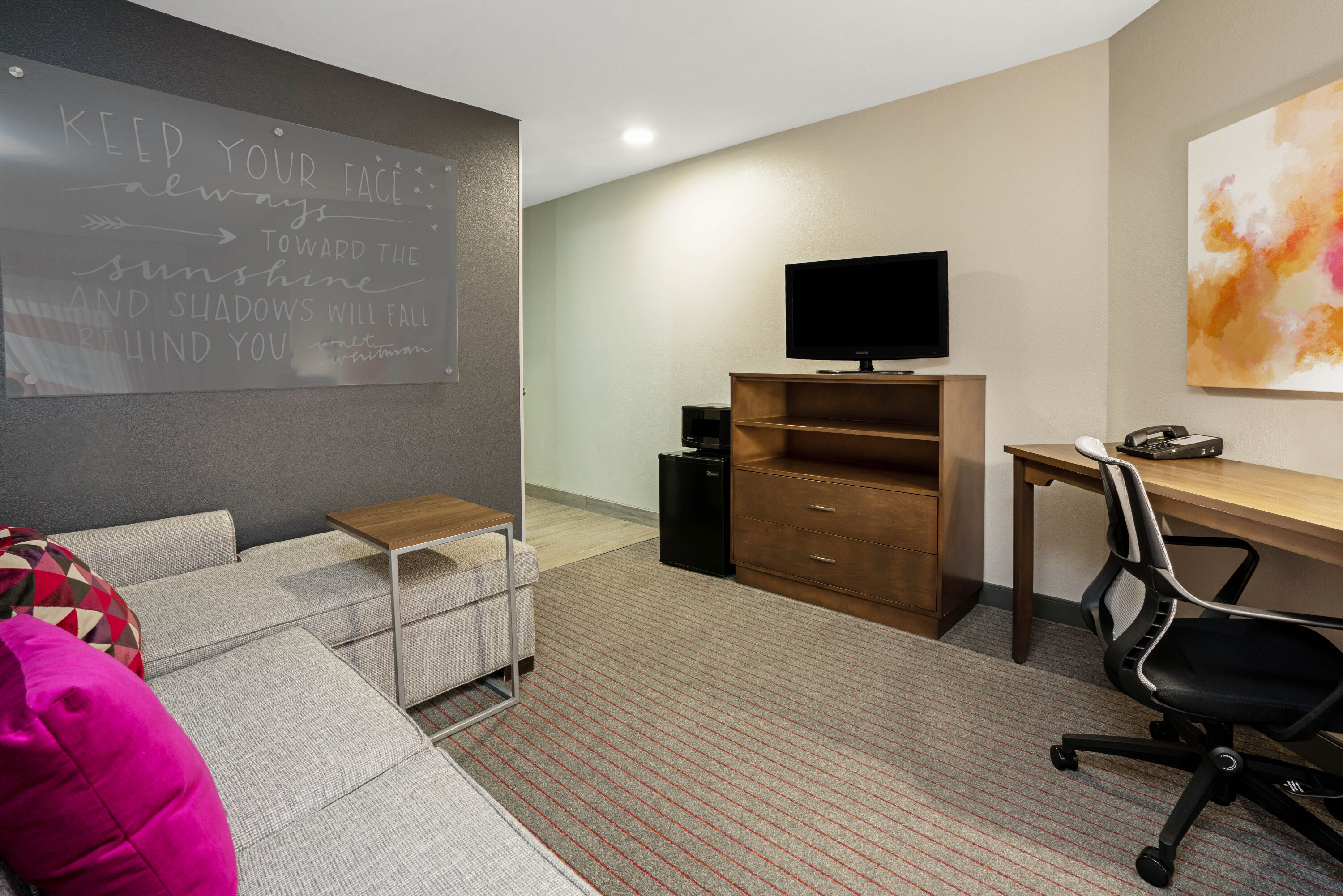 Guest room at the La Quinta Inn & Suites by Wyndham Seattle Federal Way in Federal Way, Washington