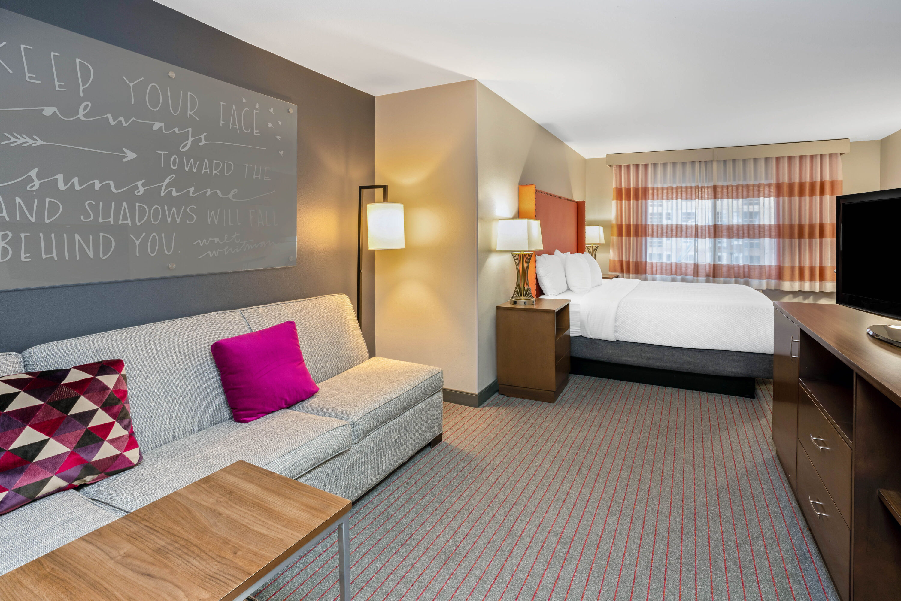 La Quinta Inn & Suites by Wyndham Seattle Federal Way suite in Federal Way, Washington