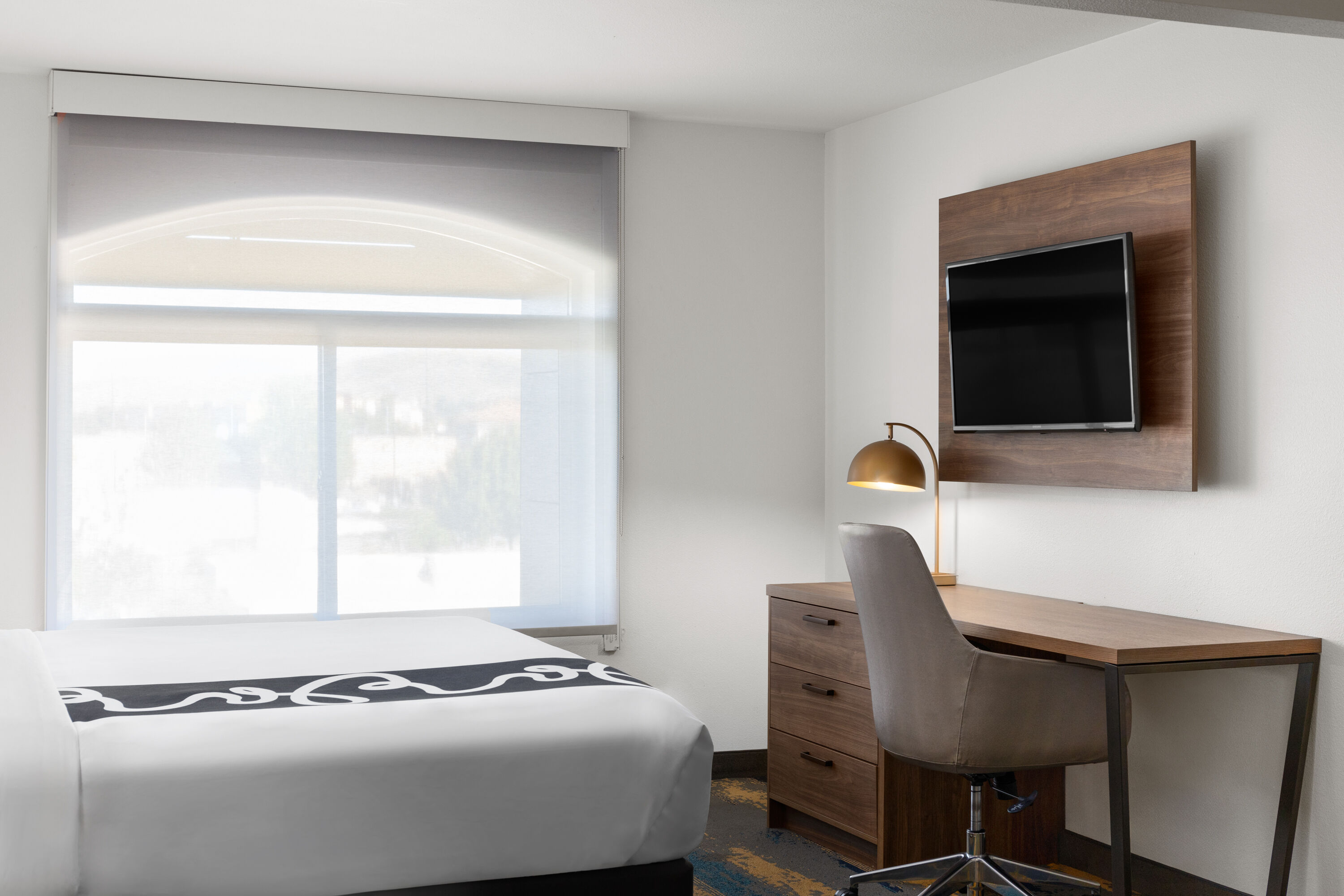 Guest room at the La Quinta Inn & Suites by Wyndham Kennewick in Kennewick, Washington