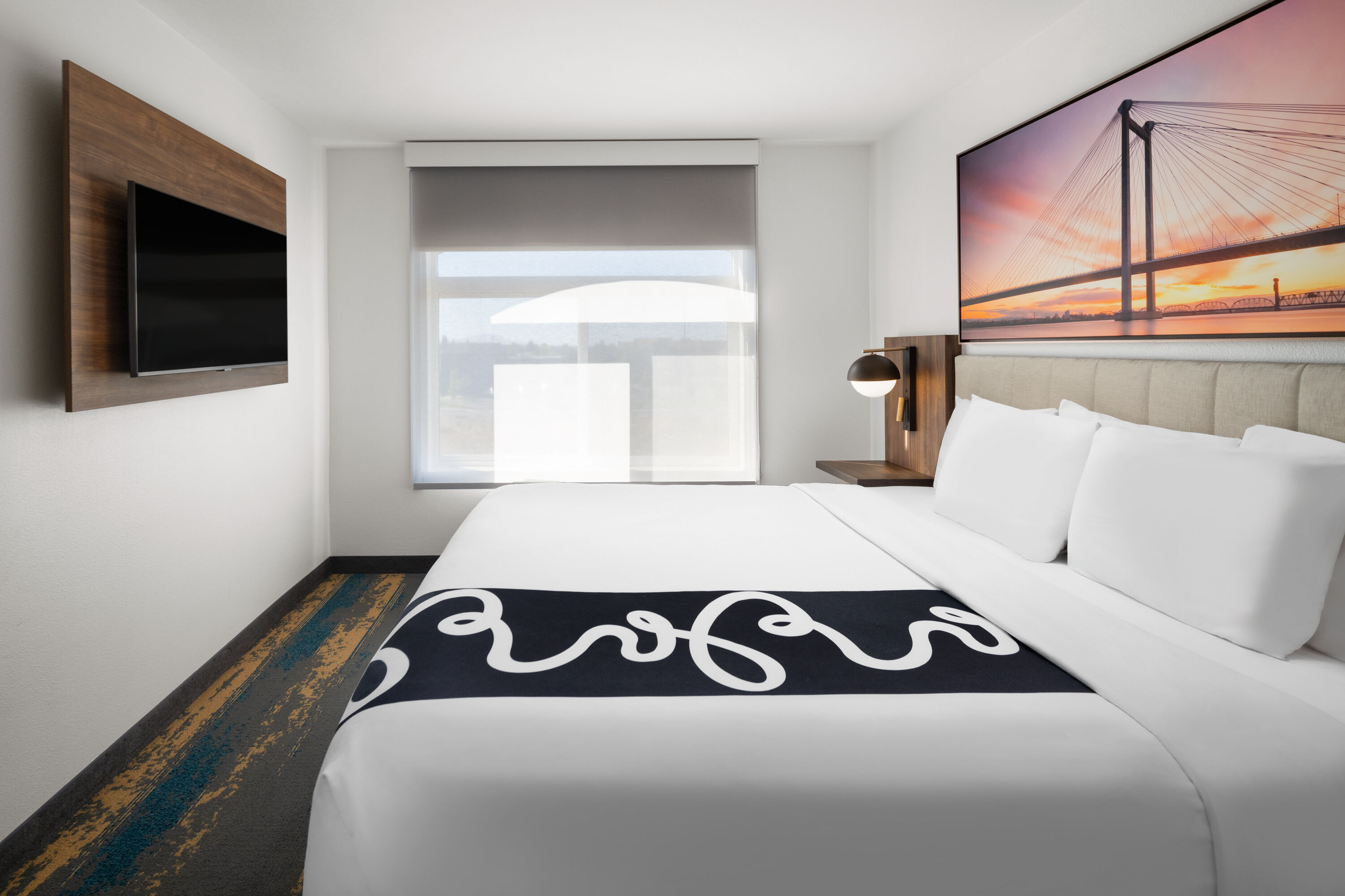 La Quinta Inn & Suites by Wyndham Kennewick suite in Kennewick, Washington