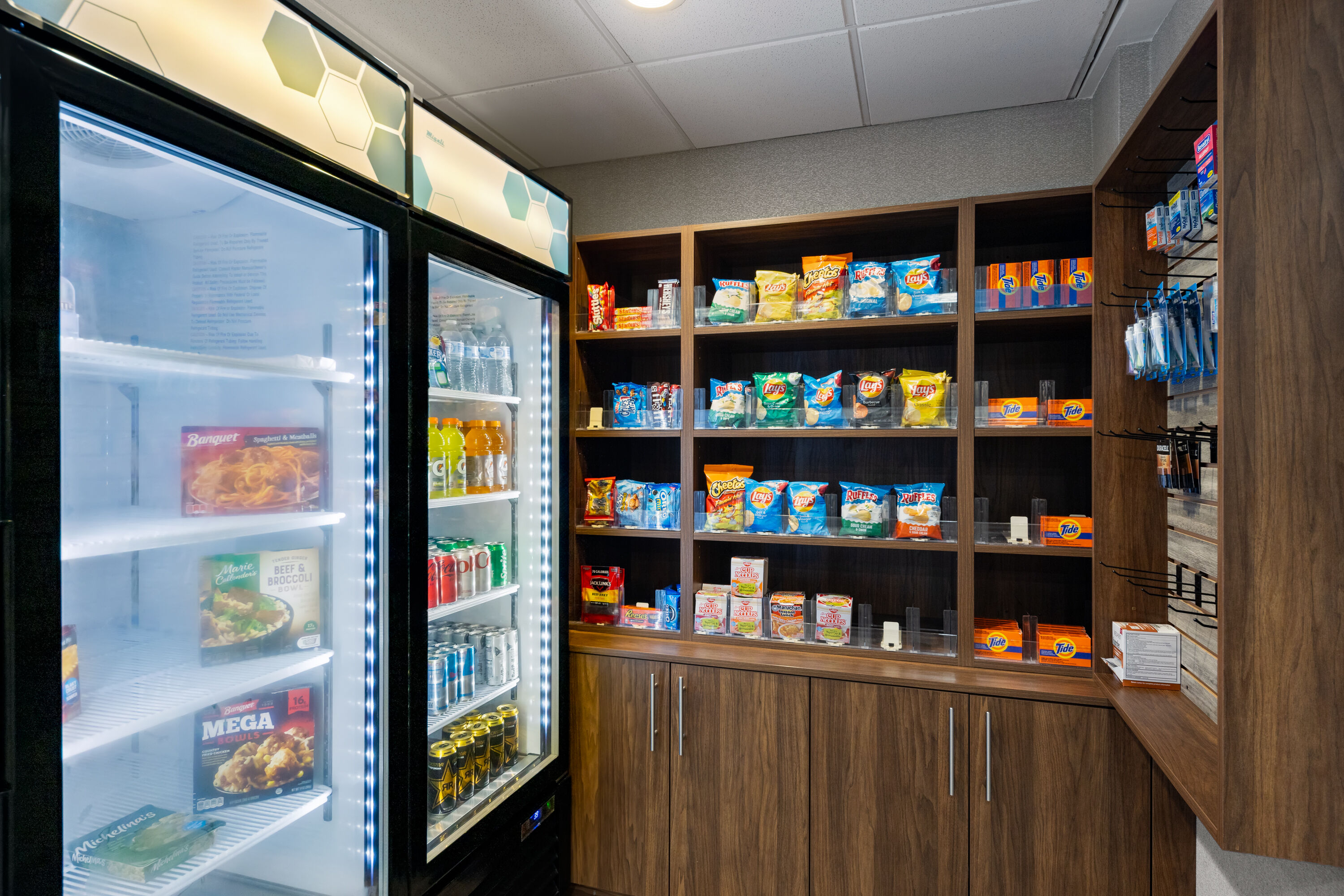 Mart at La Quinta Inn & Suites by Wyndham Kennewick in Kennewick, Washington