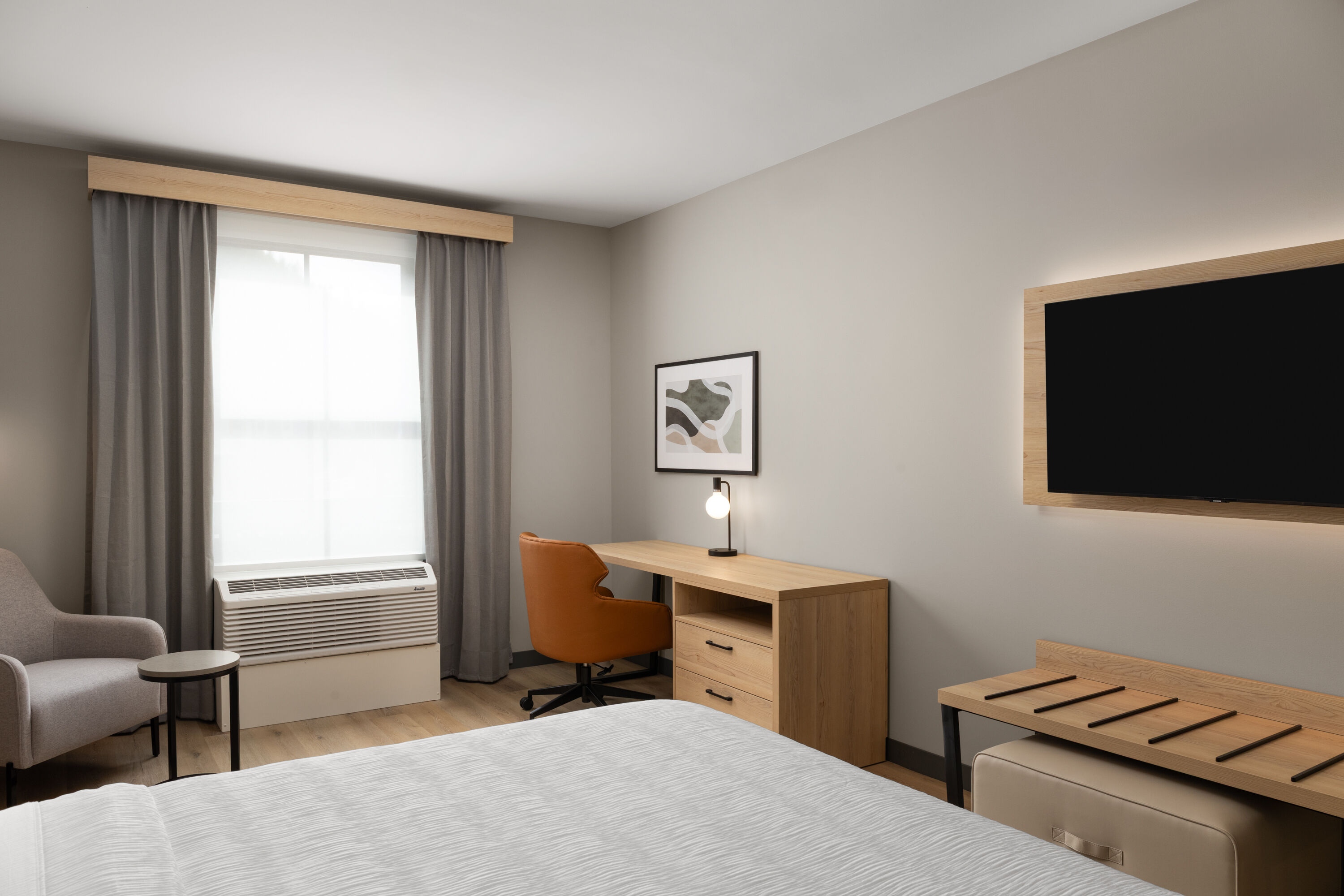 Guest room at the La Quinta Inn and Suites by Wyndham Leavenworth in Leavenworth, Washington