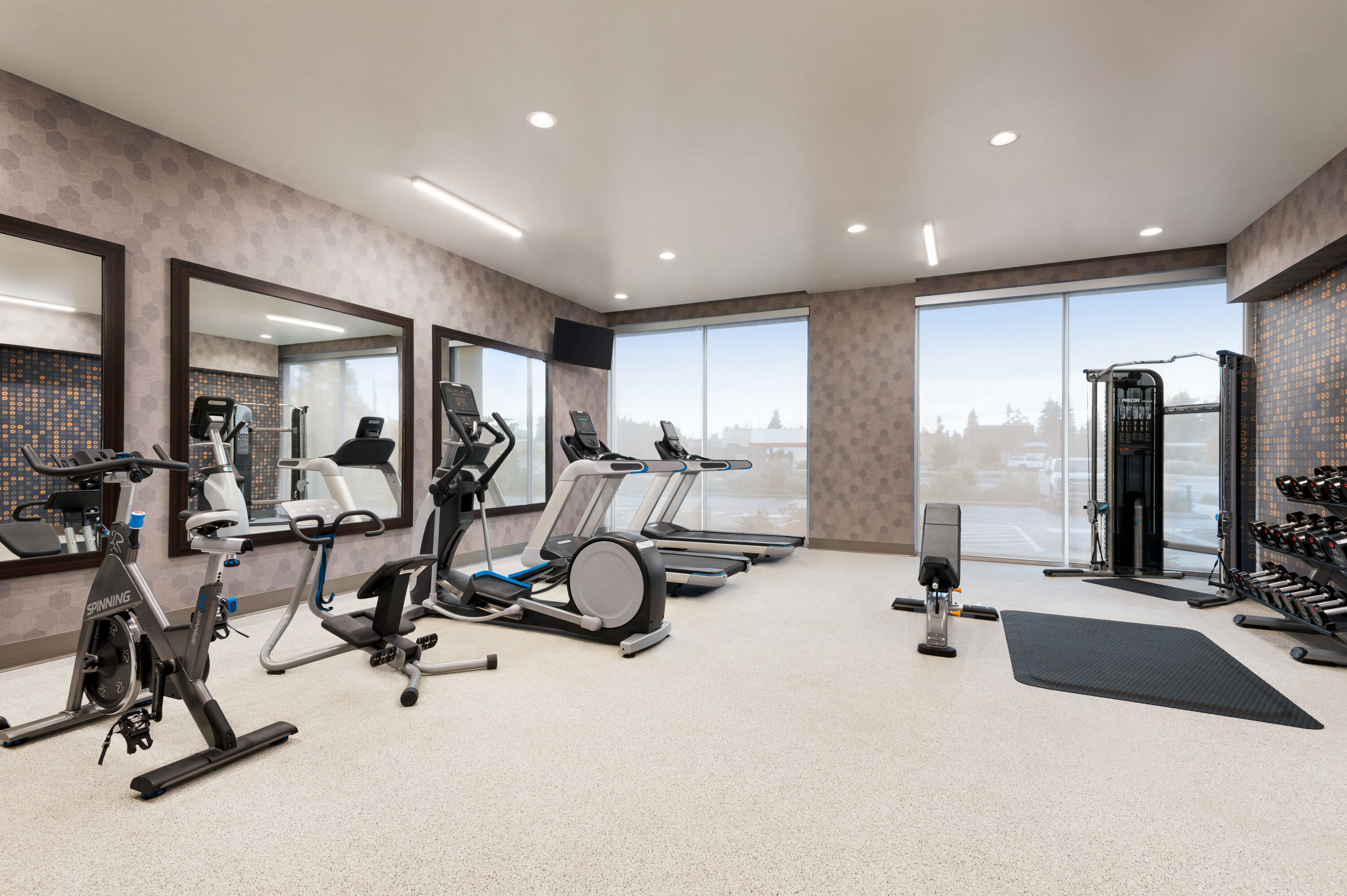 Fitness room at La Quinta Inn & Suites by Wyndham Marysville in Marysville, Washington
