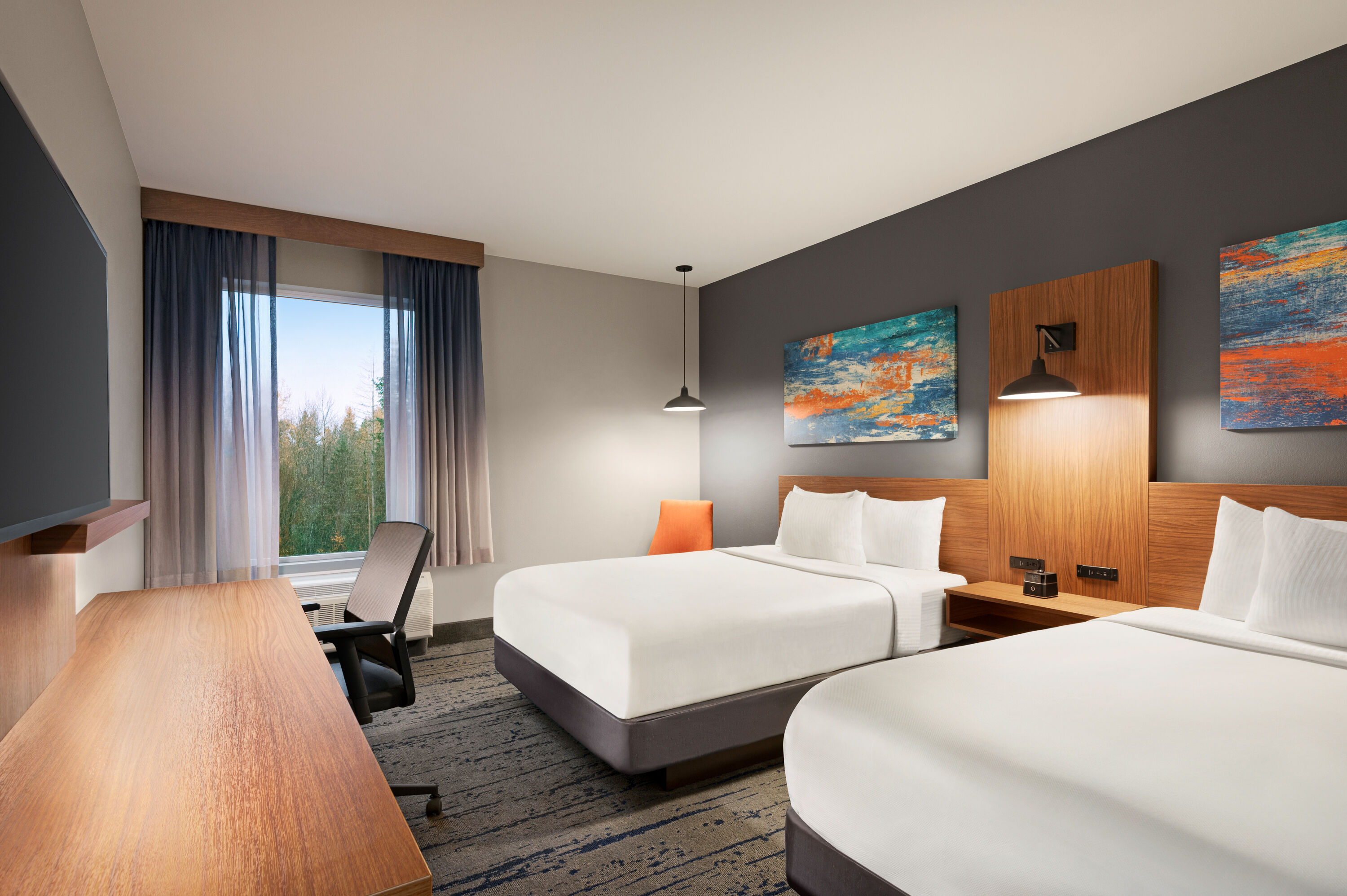 Guest room at the La Quinta Inn & Suites by Wyndham Marysville in Marysville, Washington