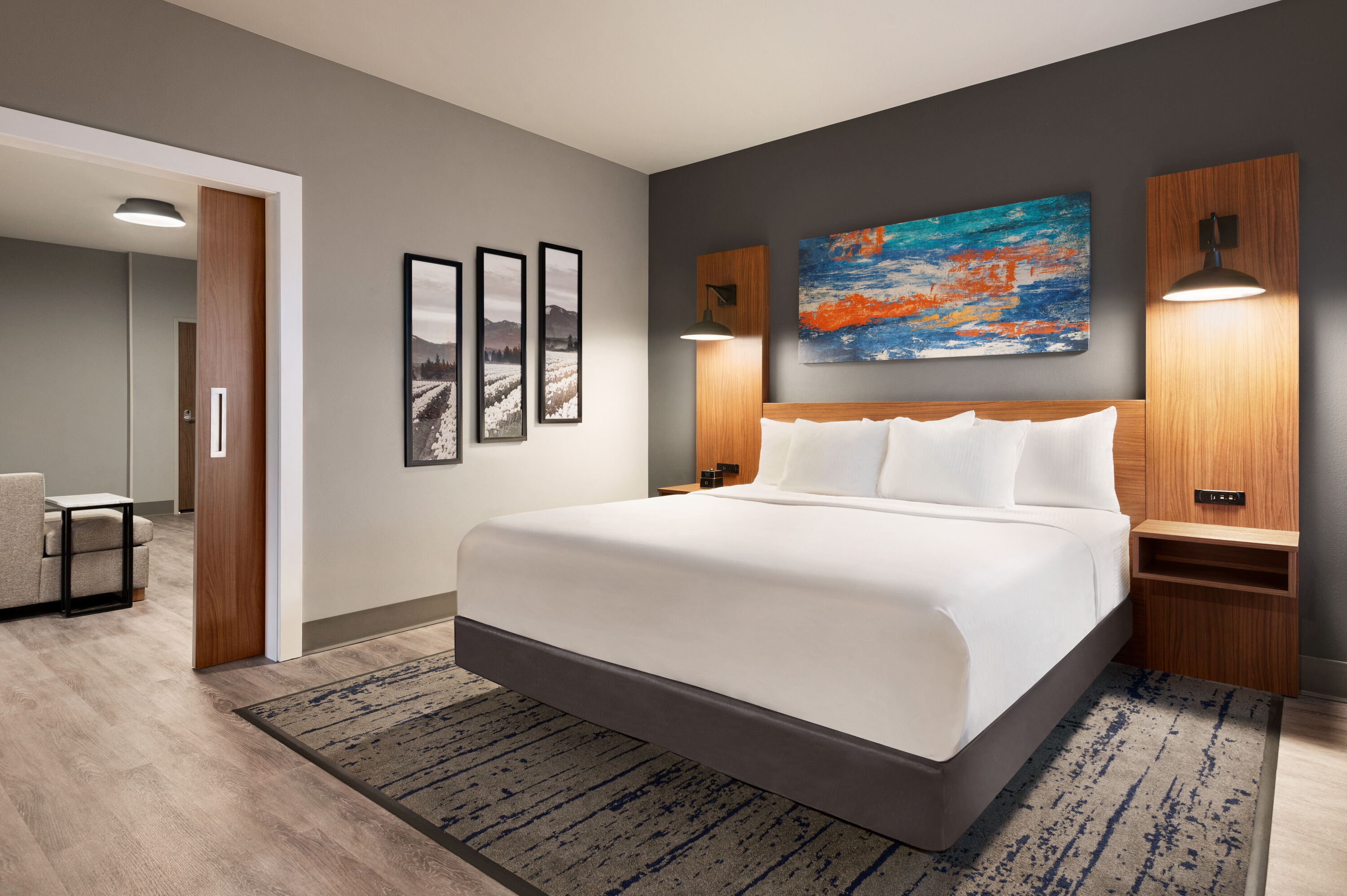 La Quinta Inn & Suites by Wyndham Marysville suite in Marysville, Washington