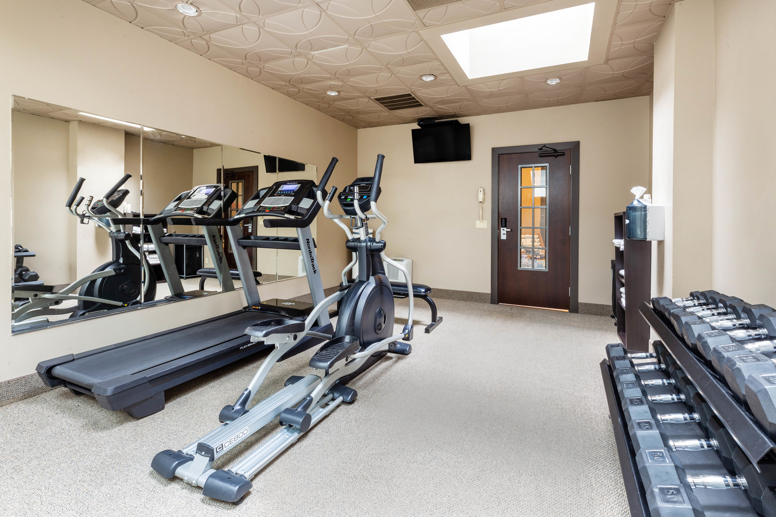 Fitness room at La Quinta Inn & Suites by Wyndham Seattle Downtown in Seattle, Washington
