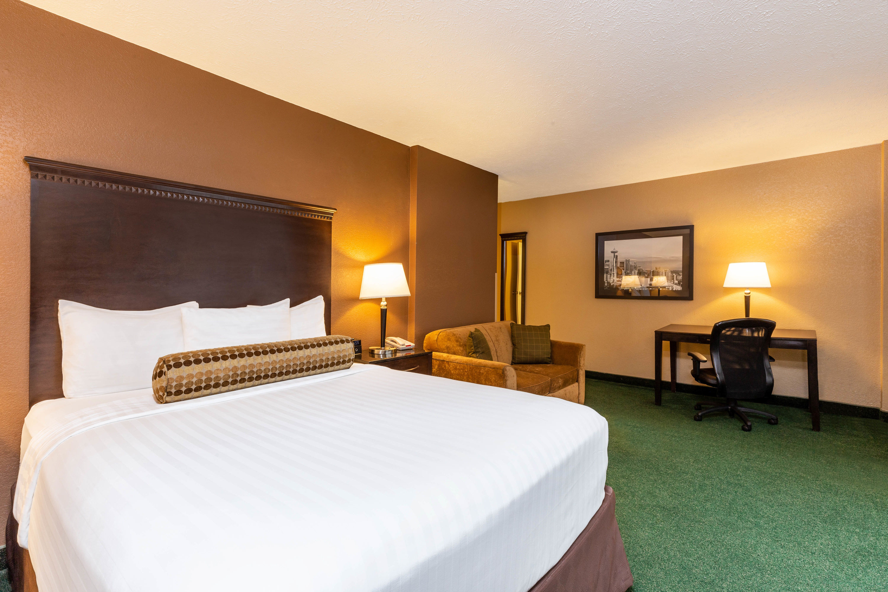 Guest room at the La Quinta Inn & Suites by Wyndham Seattle Downtown in Seattle, Washington