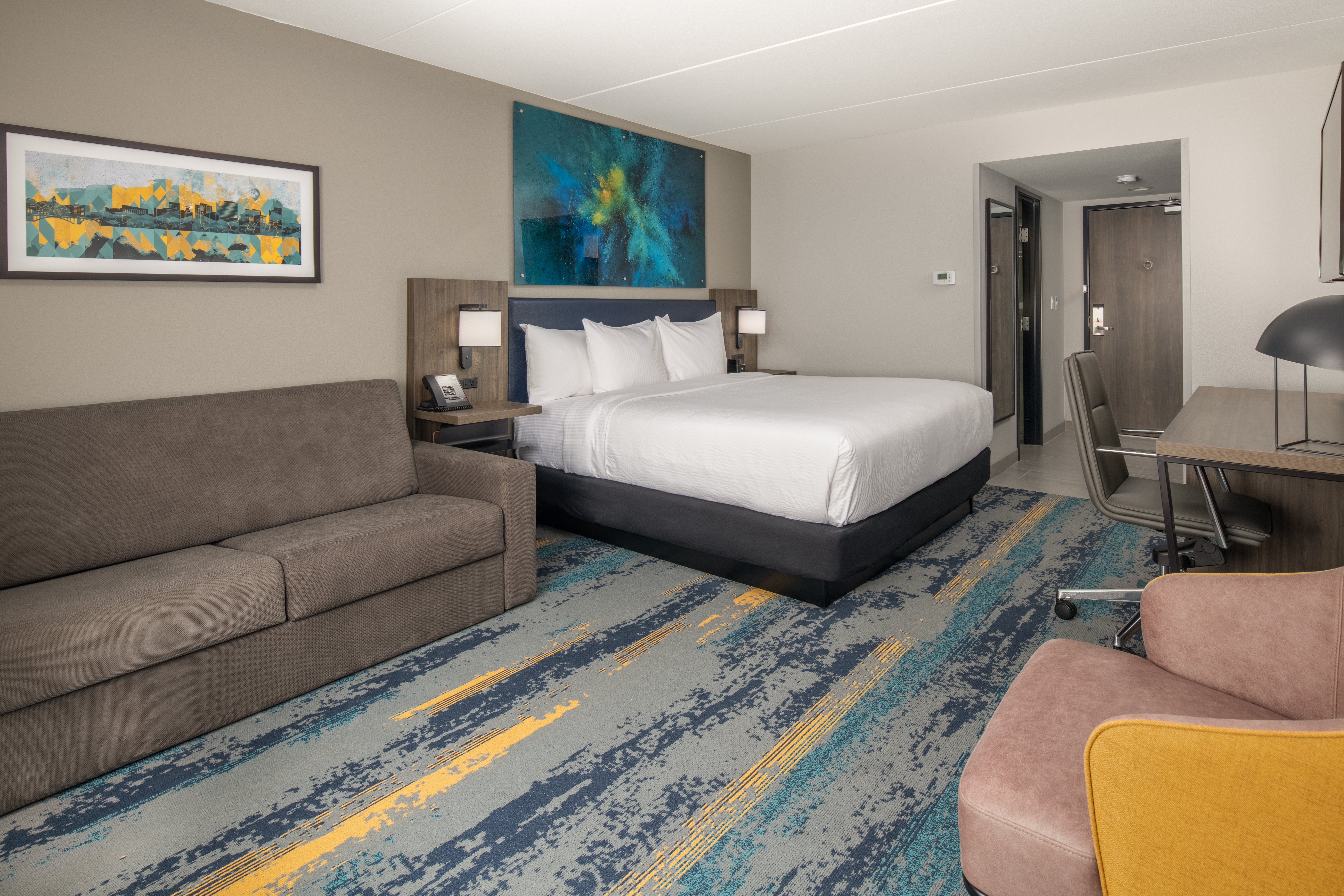La Quinta Inn & Suites by Wyndham Spokane Downtown suite in Spokane, Washington