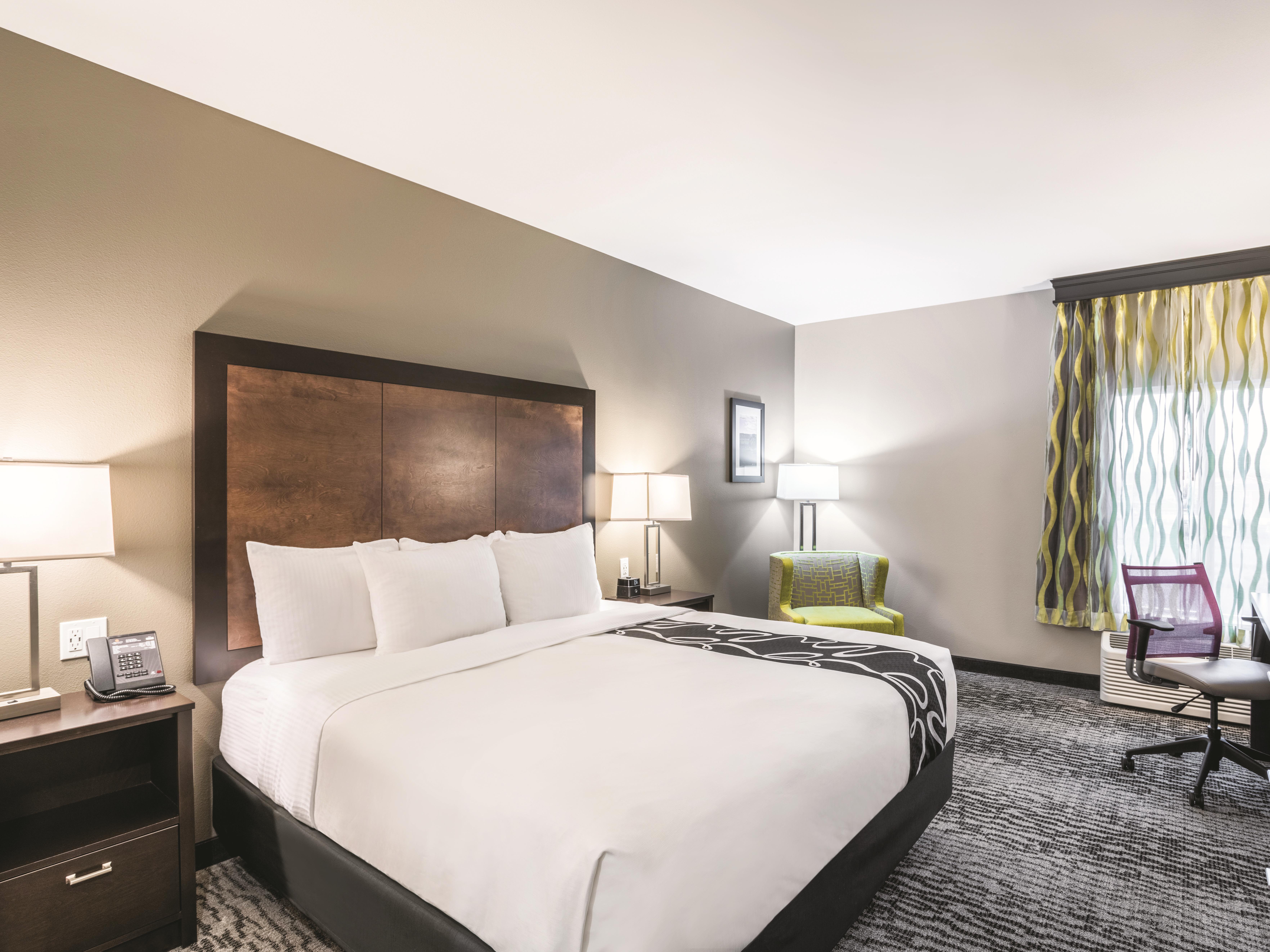 Guest room at the La Quinta Inn & Suites by Wyndham Walla Walla in Walla Walla, Washington