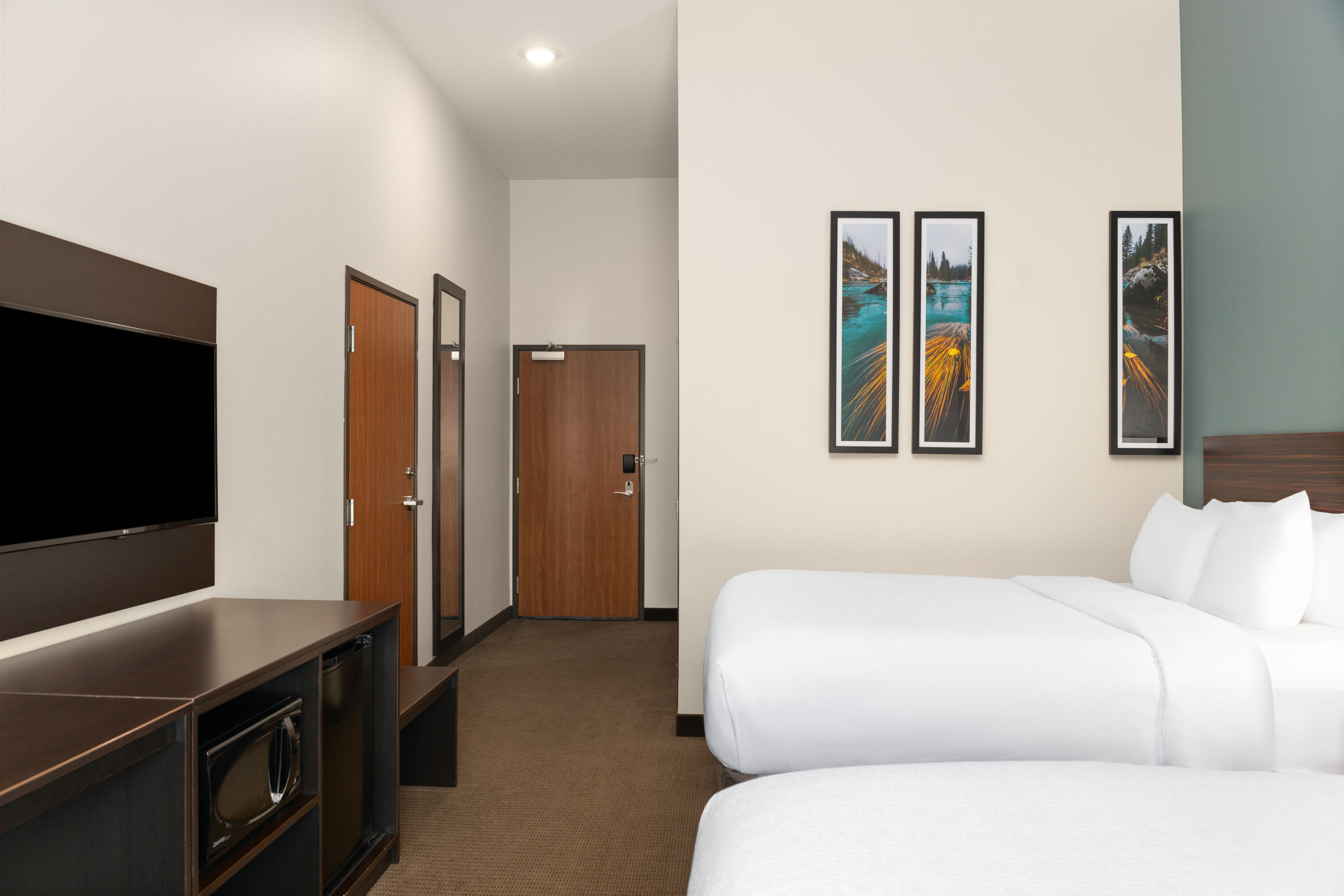 La Quinta Inn & Suites by Wyndham Wenatchee suite in Wenatchee, Washington