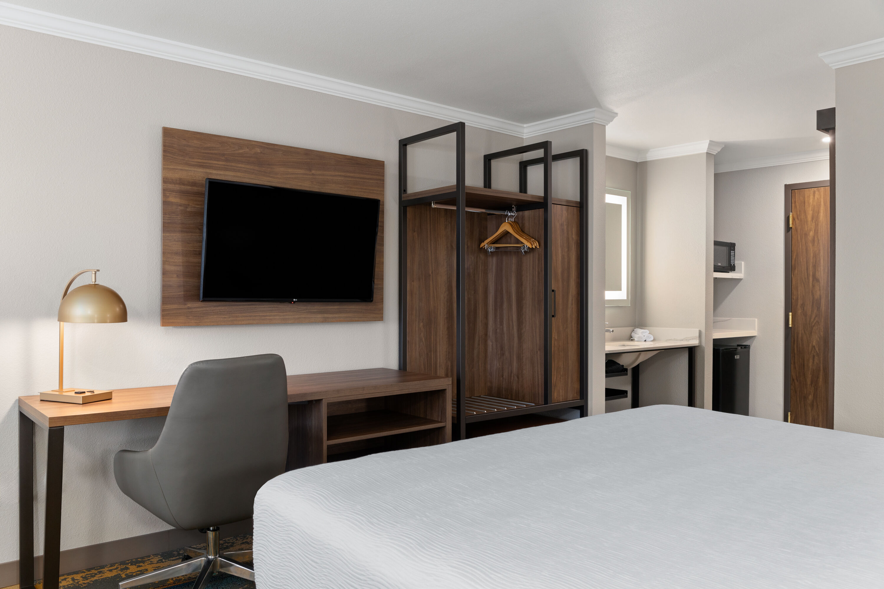 Guest room at the La Quinta Inn & Suites by Wyndham Yakima Downtown in Yakima, Washington