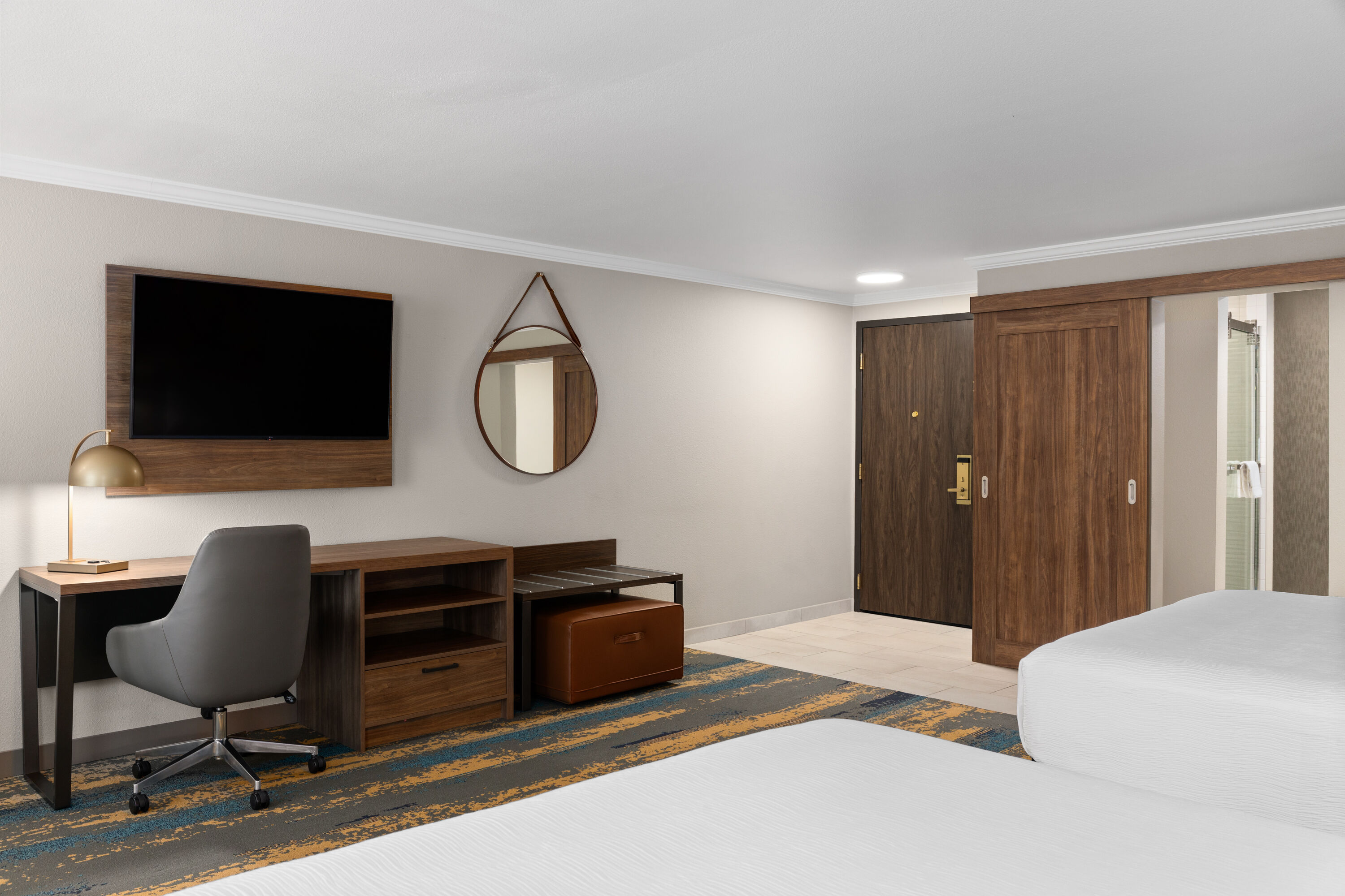 La Quinta Inn & Suites by Wyndham Yakima Downtown suite in Yakima, Washington