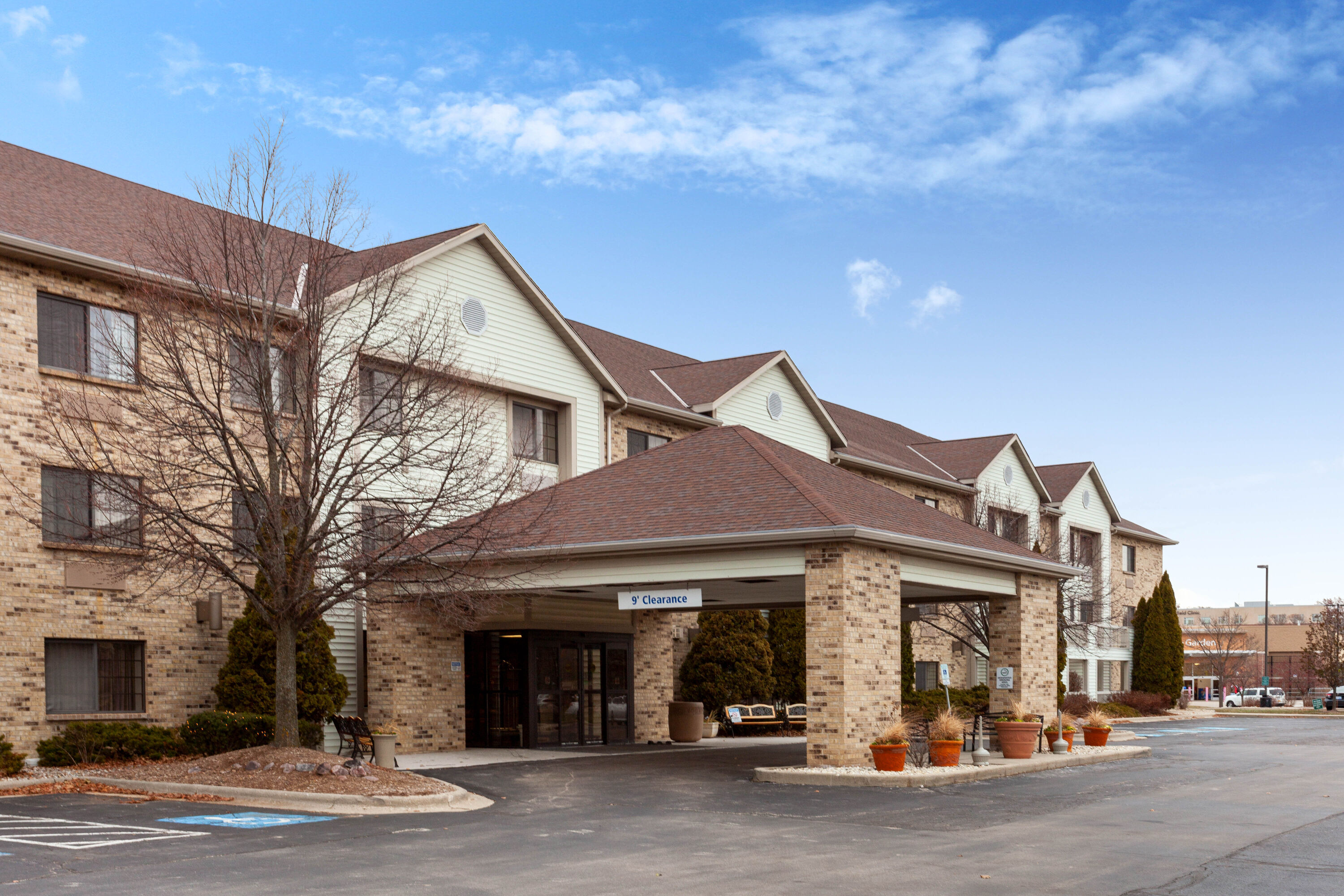 La Quinta Inn & Suites by Wyndham Milwaukee Delafield Delafield, WI