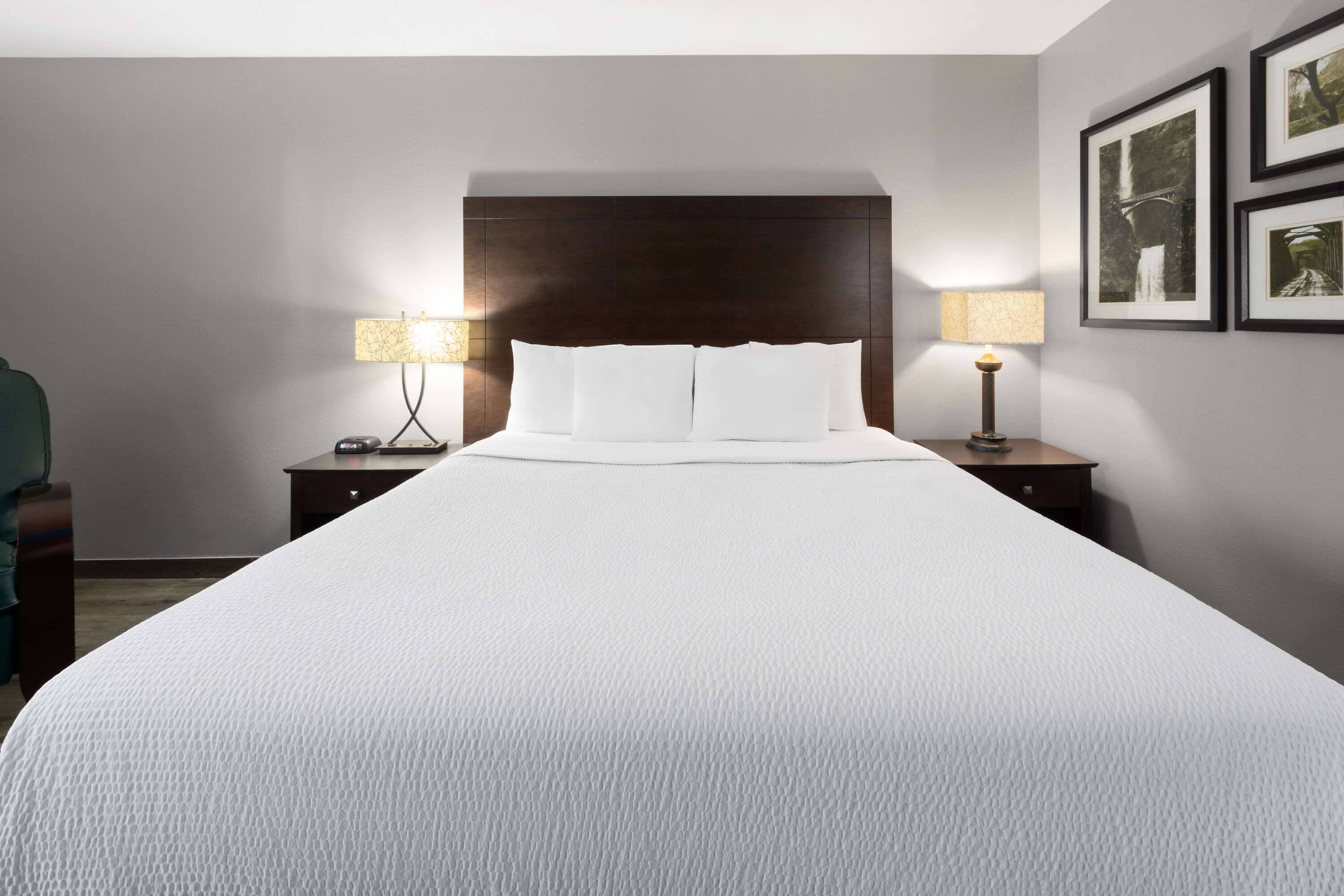 Guest room at the La Quinta Inn by Wyndham Sheboygan in Sheboygan, Wisconsin