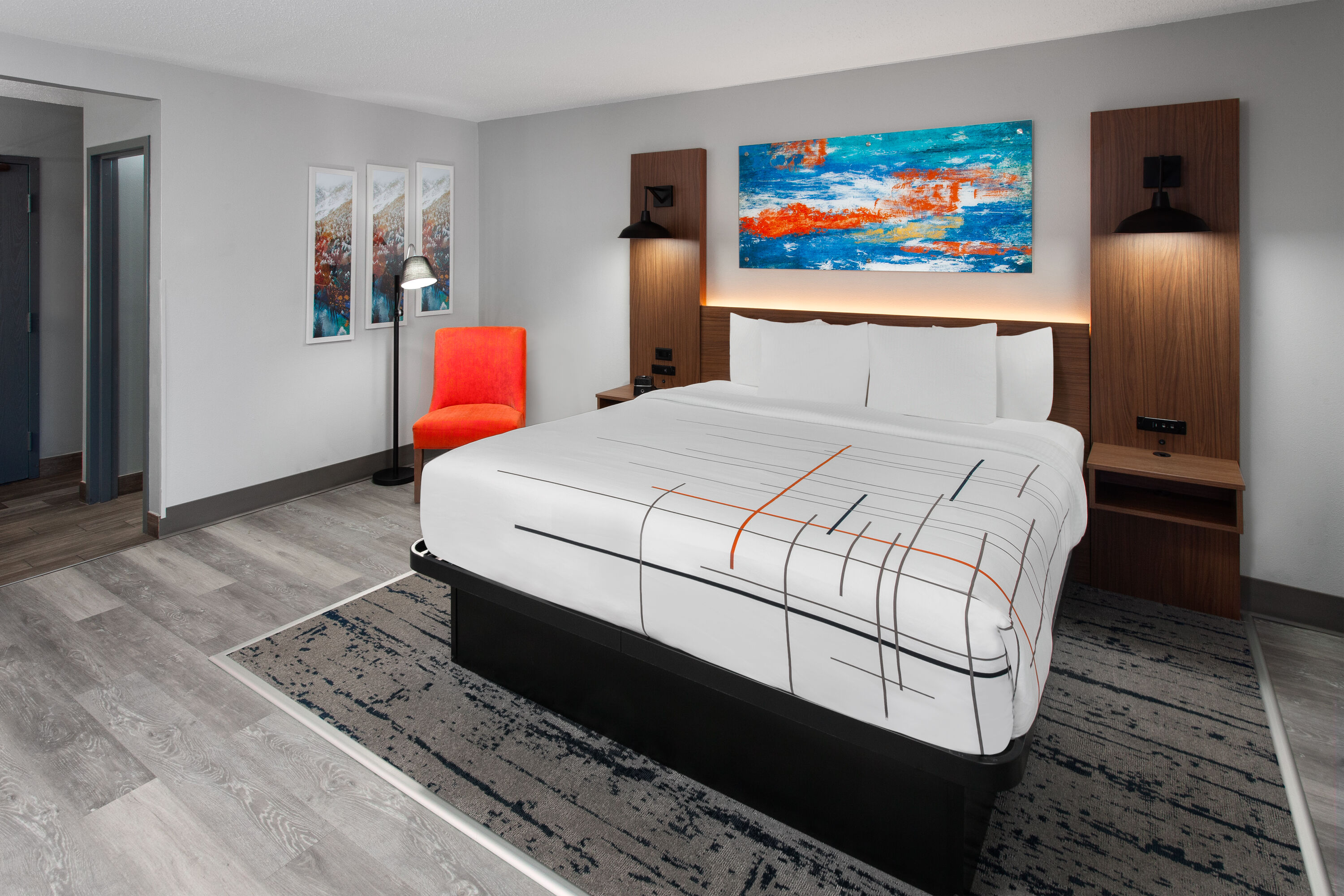 La Quinta Inn by Wyndham Wausau hot tub suite in Wausau, Wisconsin