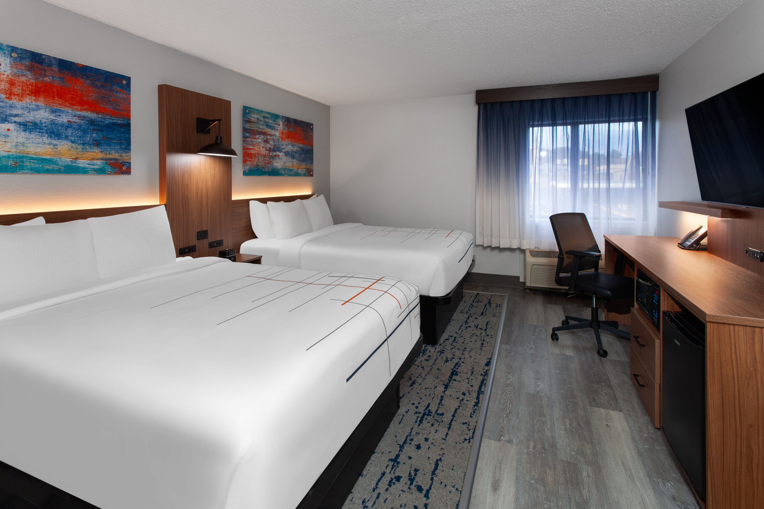 Double bed guest room at the La Quinta Inn by Wyndham Wausau in Wausau, Wisconsin