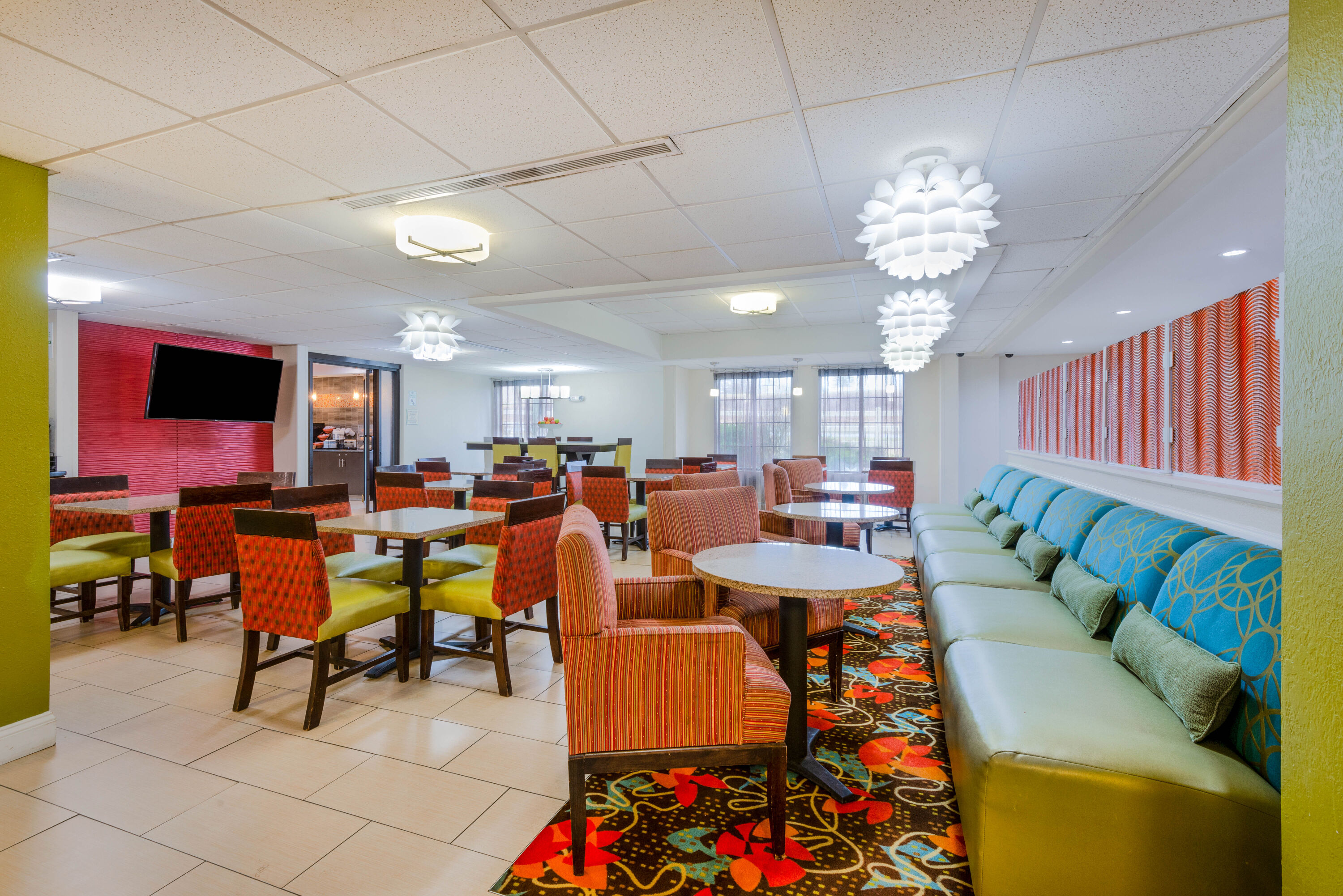 Free breakfast at La Quinta Inn & Suites Summersville/New River National Park in Summersville, West Virginia