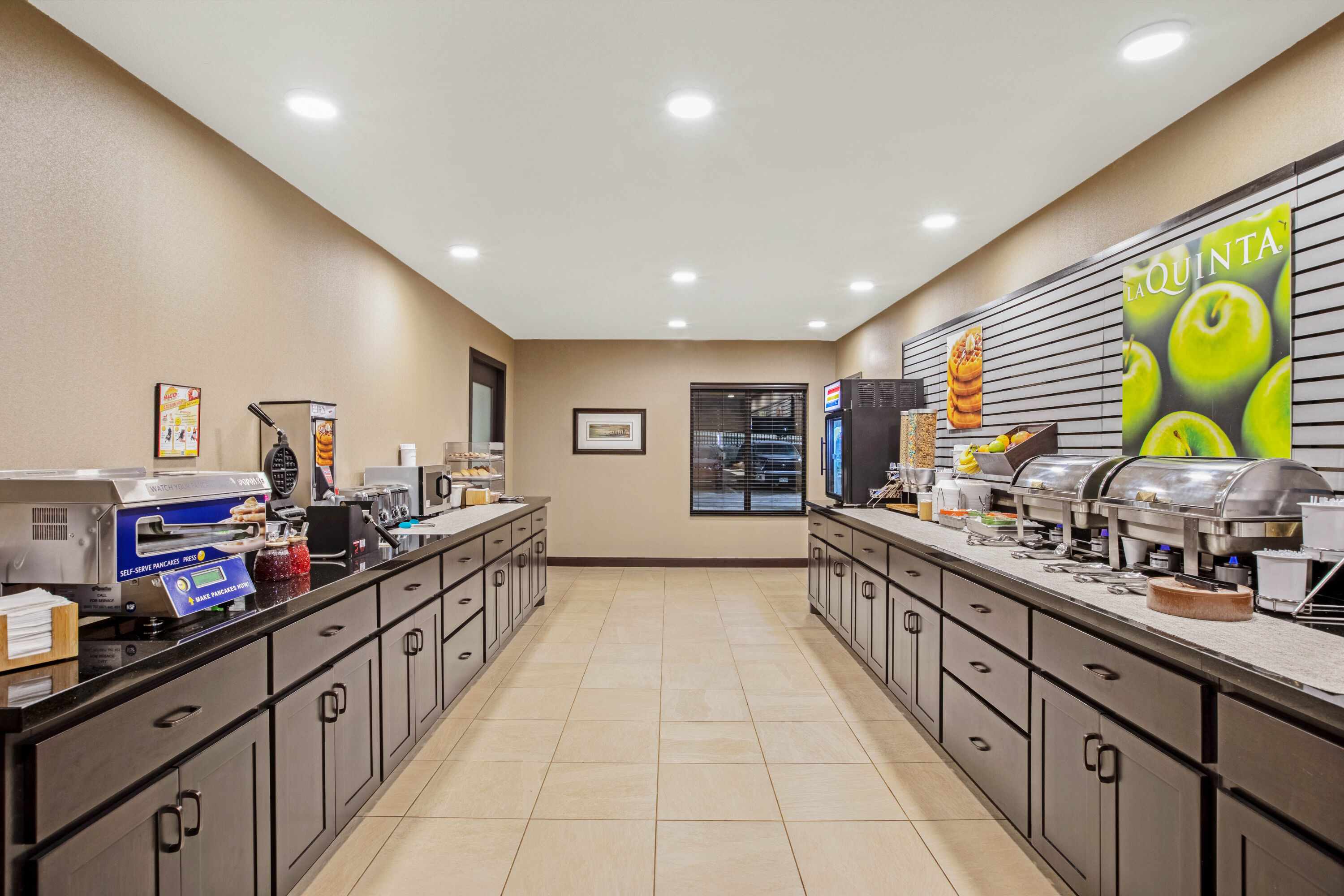 Free breakfast at La Quinta Inn & Suites by Wyndham Gillette in Gillette, Wyoming