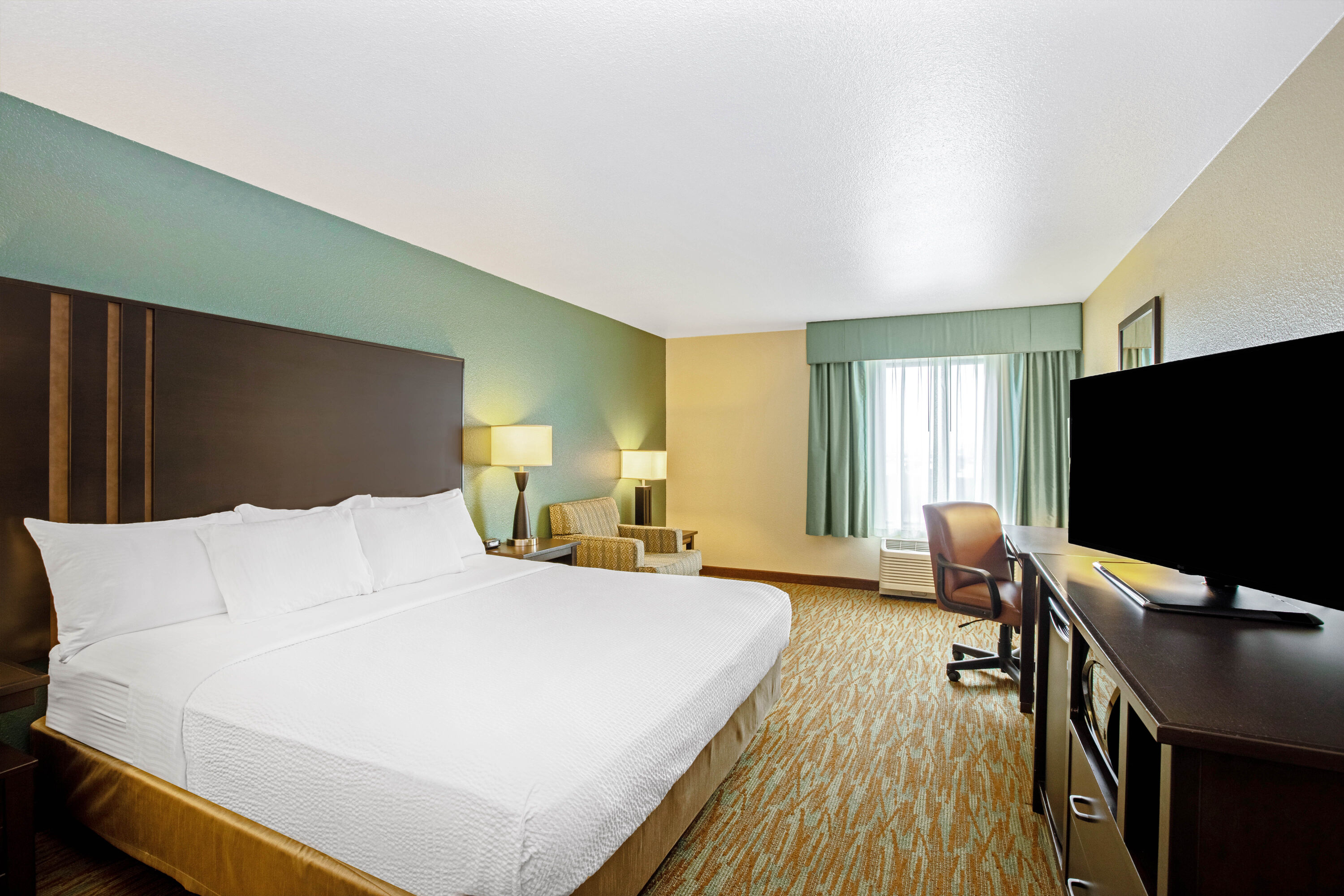 Guest room at the La Quinta Inn & Suites by Wyndham Gillette in Gillette, Wyoming