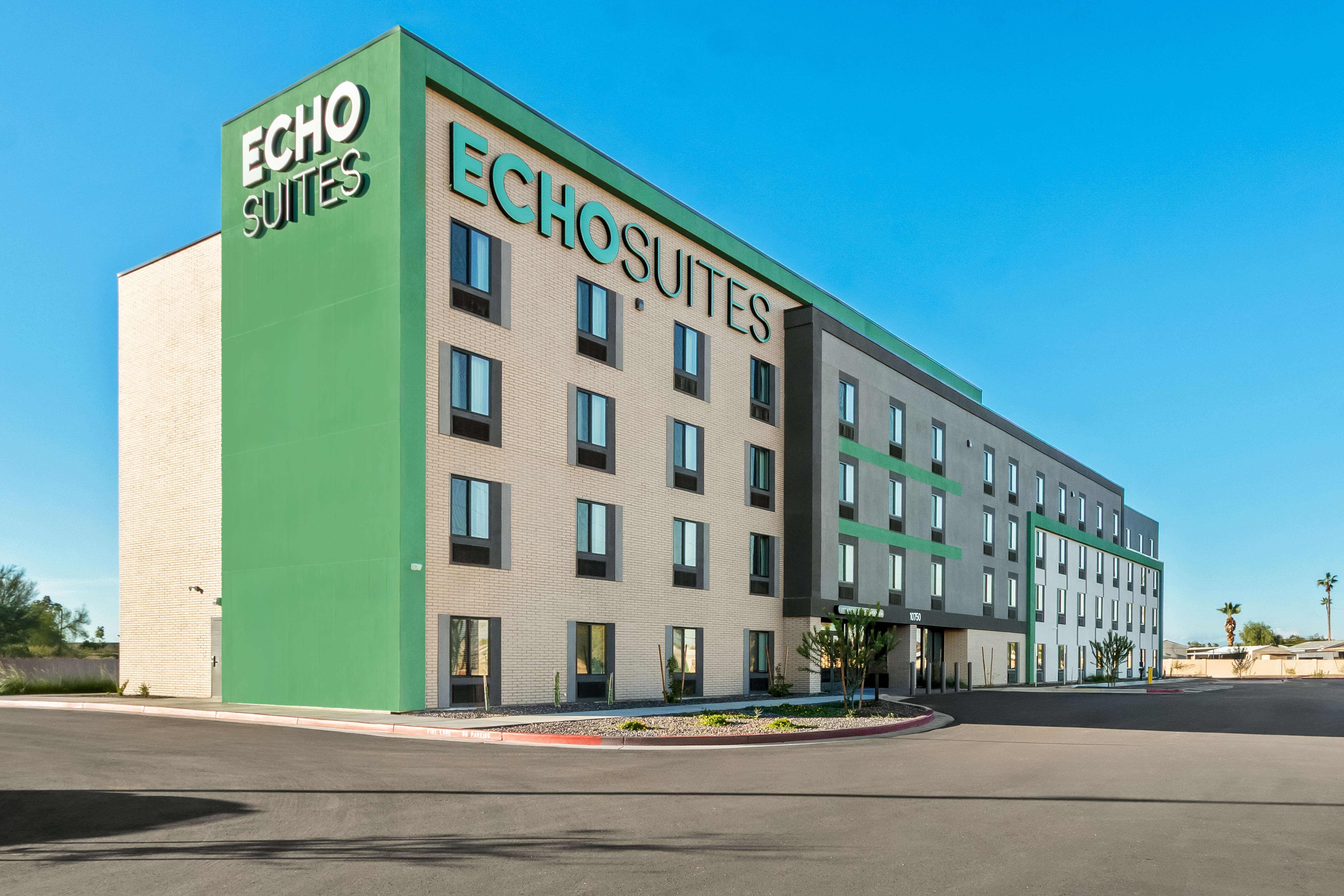 Exterior of ECHO Suites Extended Stay by Wyndham Phoenix-Peoria/Glendale hotel in Peoria, Arizona